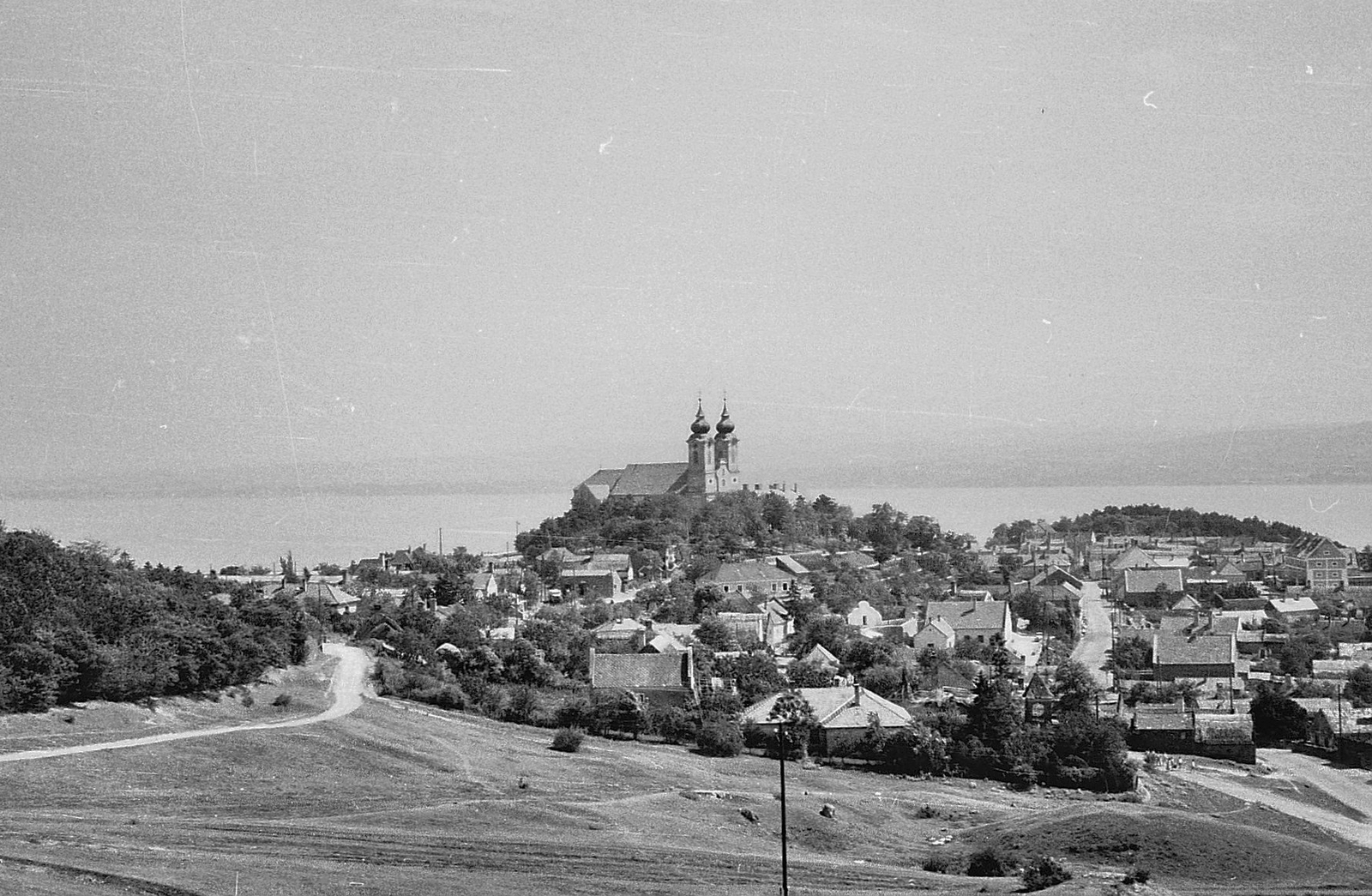 Hungary,Lake Balaton, Tihany, Bencés Apátság az Attila-dombról., 1962, Tóth Károly dr, Baroque-style, monastery, Benedictines, Márton Wittwer-design, Fortepan #24869