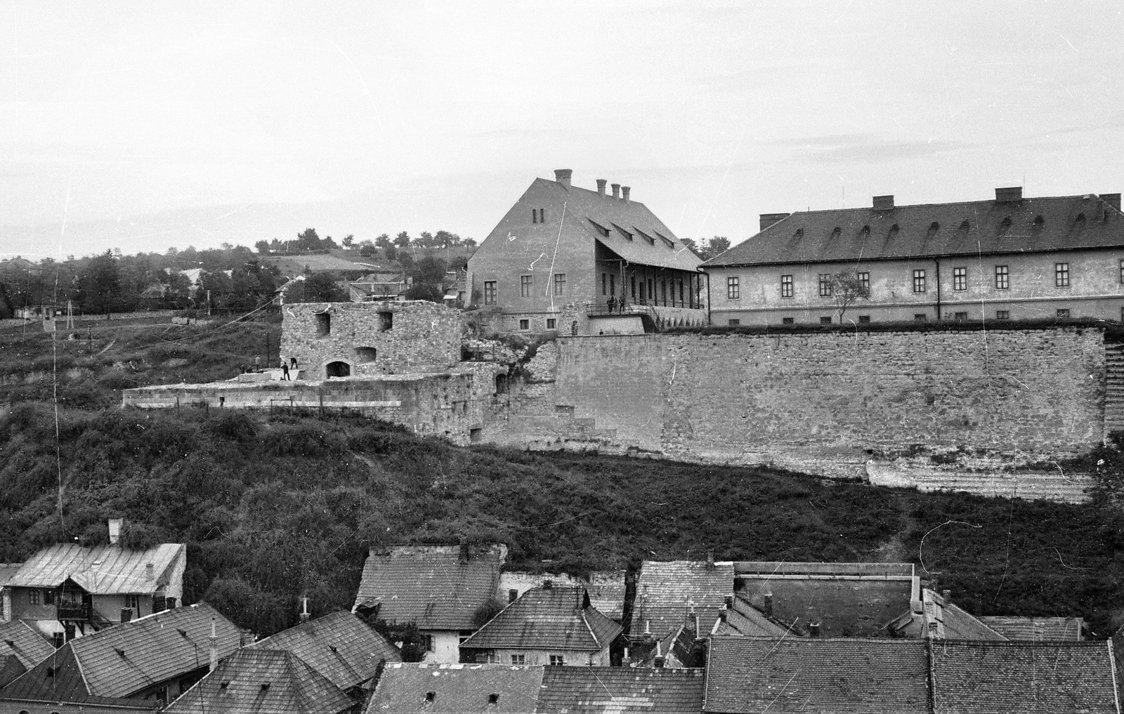 Magyarország, Eger, kilátás a Minaretből a vár felé., 1968, Tóth Károly dr, Fortepan #24949