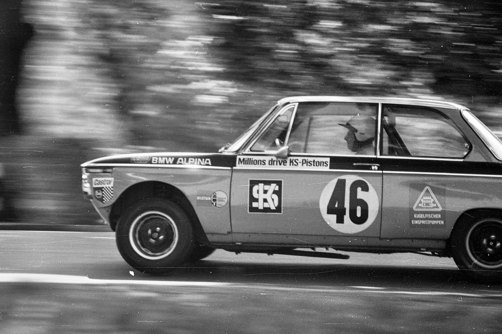 Magyarország, Népliget, Budapest X., Budapest Nagydíj, túraautó EB futam, BMW 2002 TI versenyautó., 1969, Tóth Károly dr, német gyártmány, BMW-márka, autóverseny, automobil, Budapest, Fortepan #24982
