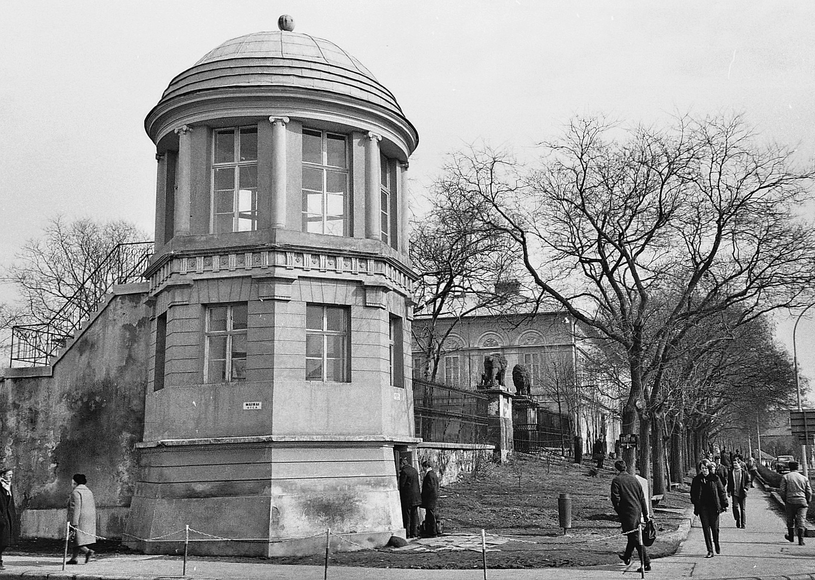 Magyarország, Gyöngyös, Mátrai utca - Kossuth Lajos utca sarok, Orczy kastély, gloriett., 1970, Tóth Károly dr, múzeum, klasszicizmus, kúria, gloriett, Zofahl Lőrinc-terv, Fortepan #25015