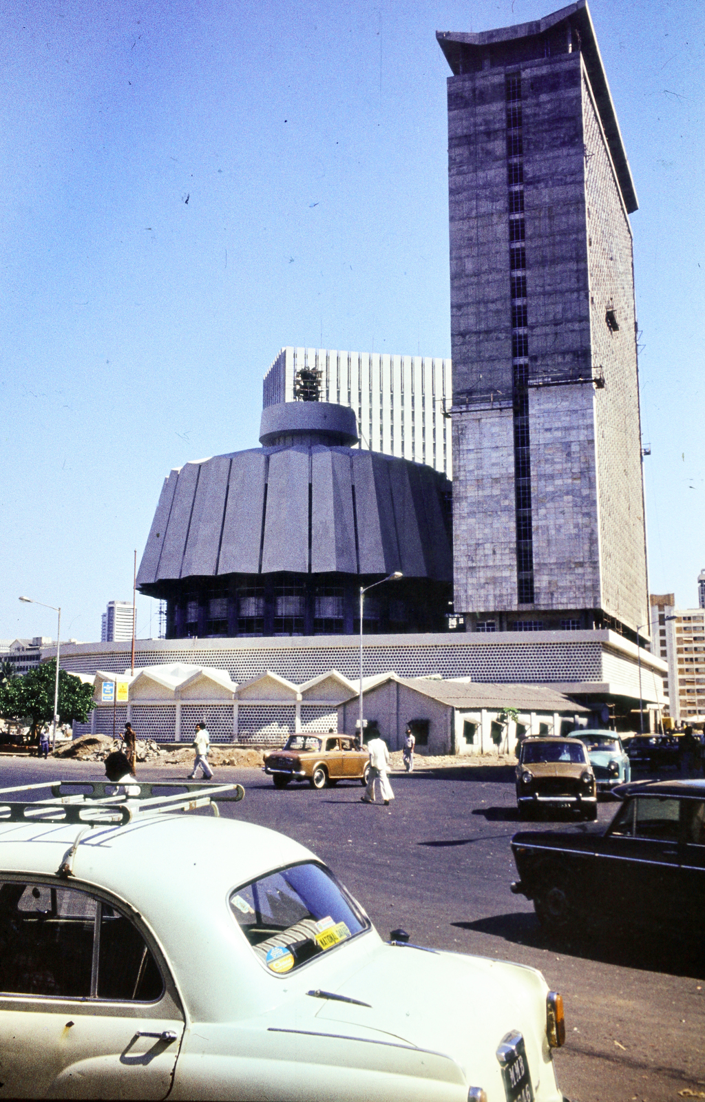 India, Mumbai, Mahárástra állam Kormányhivatala., 1978, Pozsgay Eszter, modern építészet, magasház, Fortepan #250174