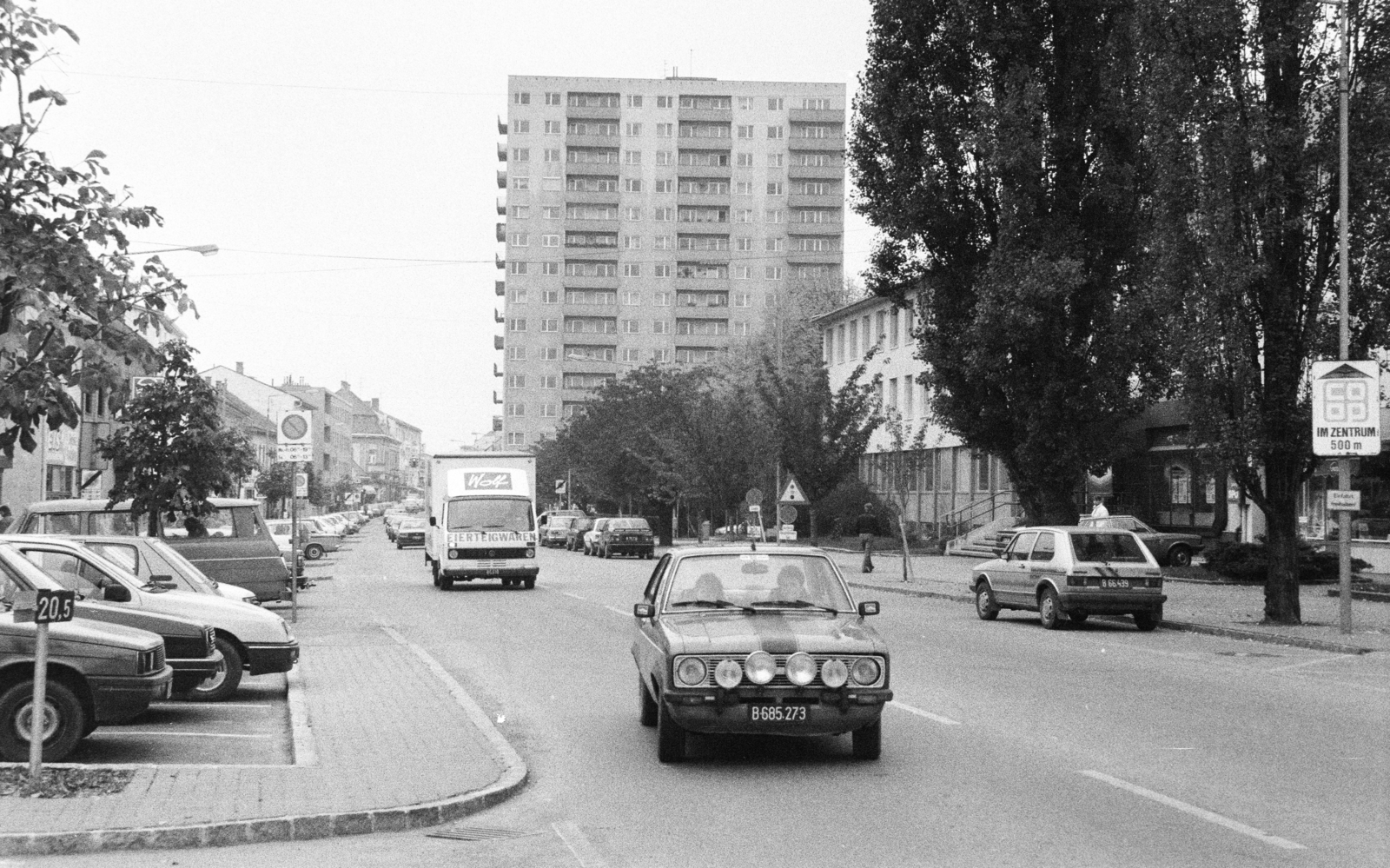 Austria, Steinamangerer Strasse a Hauptplatz felé., 1988, Vimola Károly, Fortepan #250333