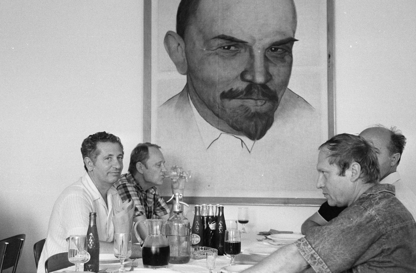 1988, Vimola Károly, Lenin-portrayal, soda water bottle, Fortepan #250465