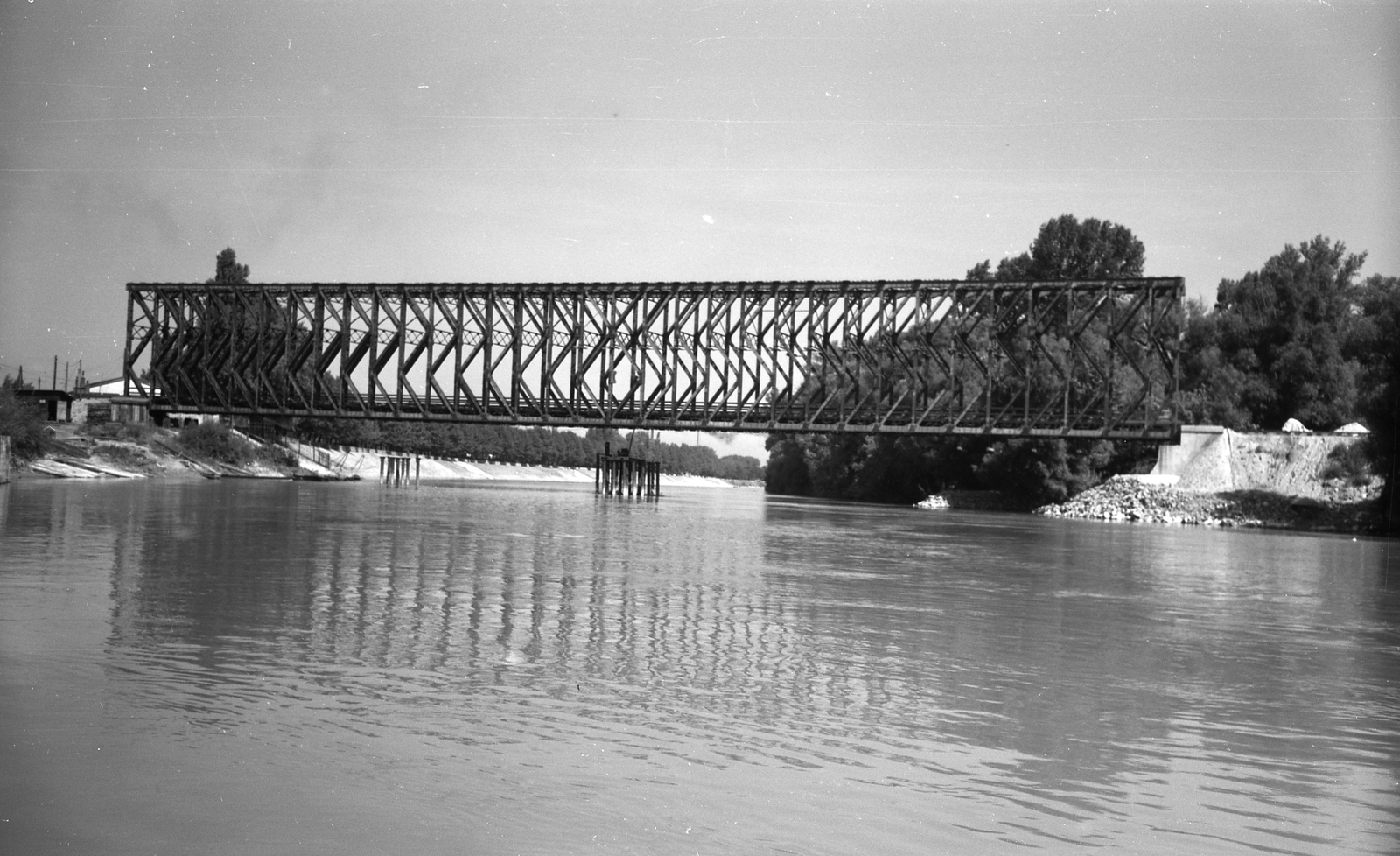 Hungary, Óbuda, Budapest III., Óbudai Duna-ág, a K-híd építése., 1956, FŐMTERV, Budapest, bridge building, Fortepan #251039