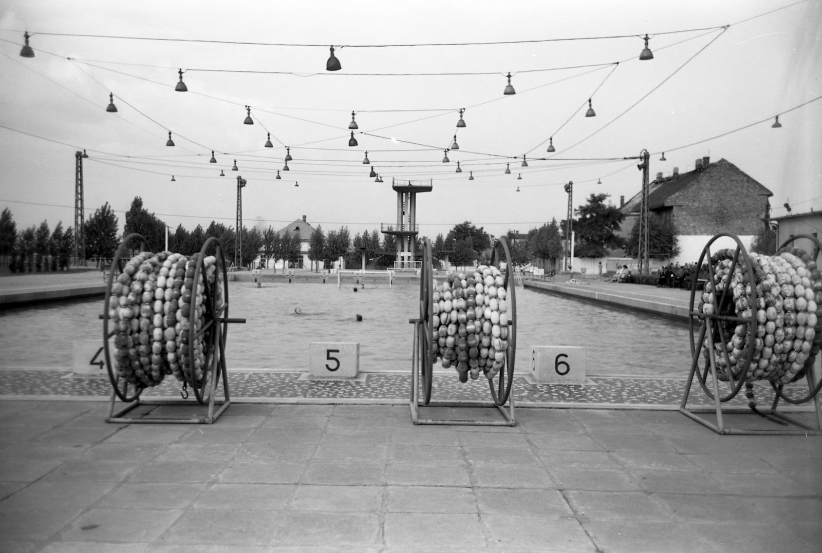 Hungary, Budapest XIV., Szőnyi úti sporttelep, a BVSC sportegyesület uszodája., 1957, FŐMTERV, Budapest, pool, light, cable drum, Fortepan #251094