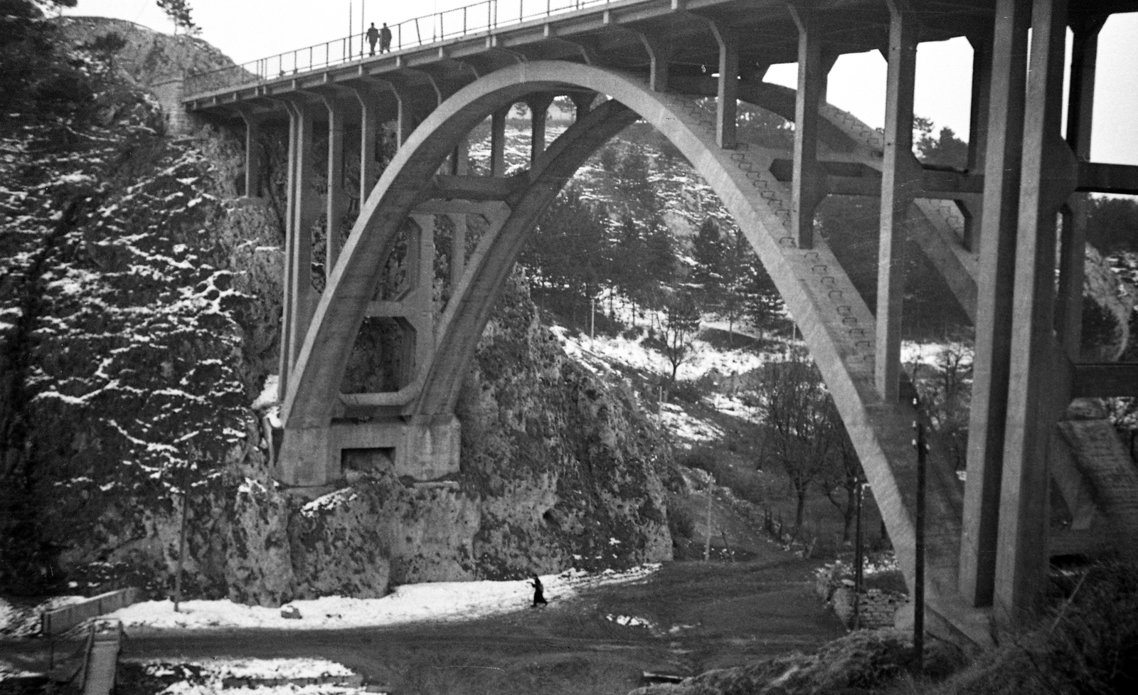 Magyarország, Veszprém, Szent István völgyhíd (Völgyhíd / Viadukt) és alatta a Séd patak., 1958, FŐMTERV, Domonkos Endre, viadukt, Fortepan #251143
