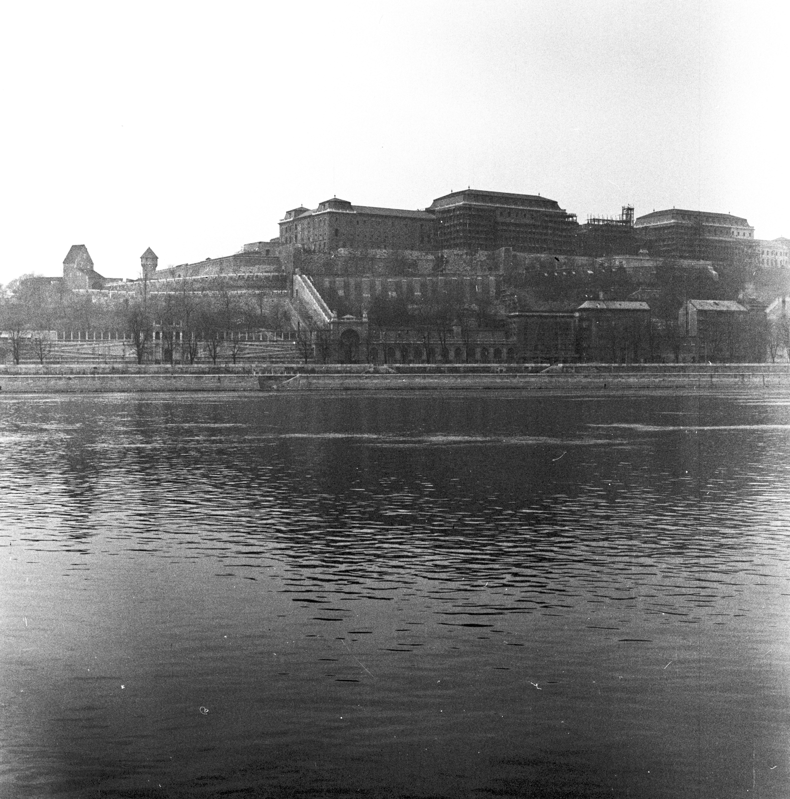 Magyarország, Budapest I., Budavári Palota (korábban Királyi Palota) Pest felől nézve., 1961, FŐMTERV, Domonkos Endre, Budapest, Fortepan #251631