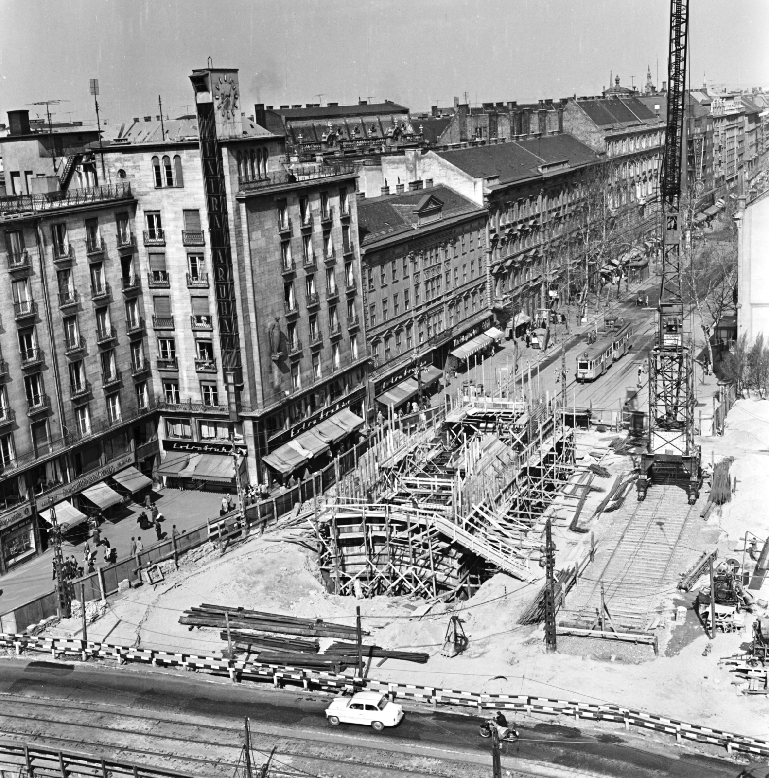 Hungary, Budapest V.,Budapest VII.,Budapest VIII., Astoria kereszteződés, metrólejáró építése a Rákóczi útnál., 1963, FŐMTERV, Budapest, Fortepan #251757