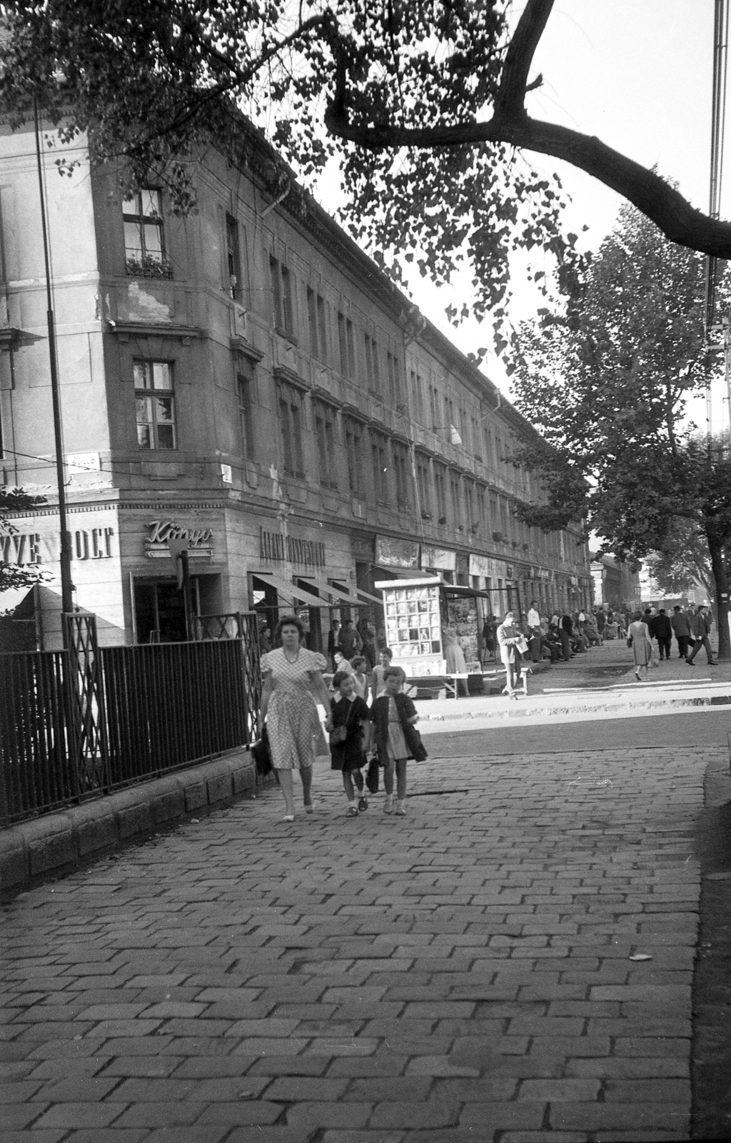 Hungary, Budapest XIII., Váci út - Süllő utca sarok, az un. Tizenháromház munkáskolónia épülete., 1963, FŐMTERV, Budapest, Fortepan #251867