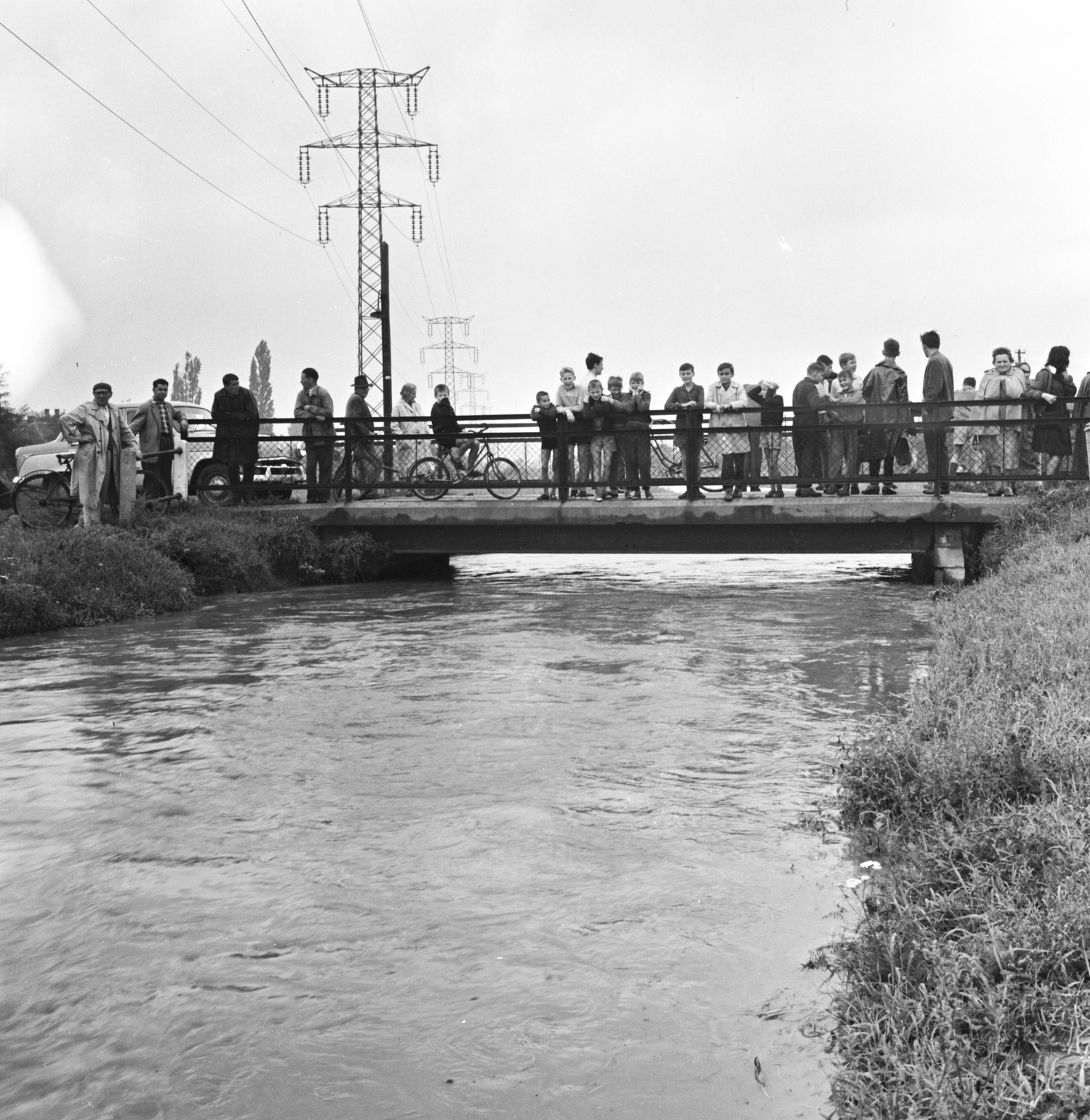 Hungary, Budapest XIV., híd a Rákos-patak felett., 1963, FŐMTERV, flood, Budapest, Fortepan #251956