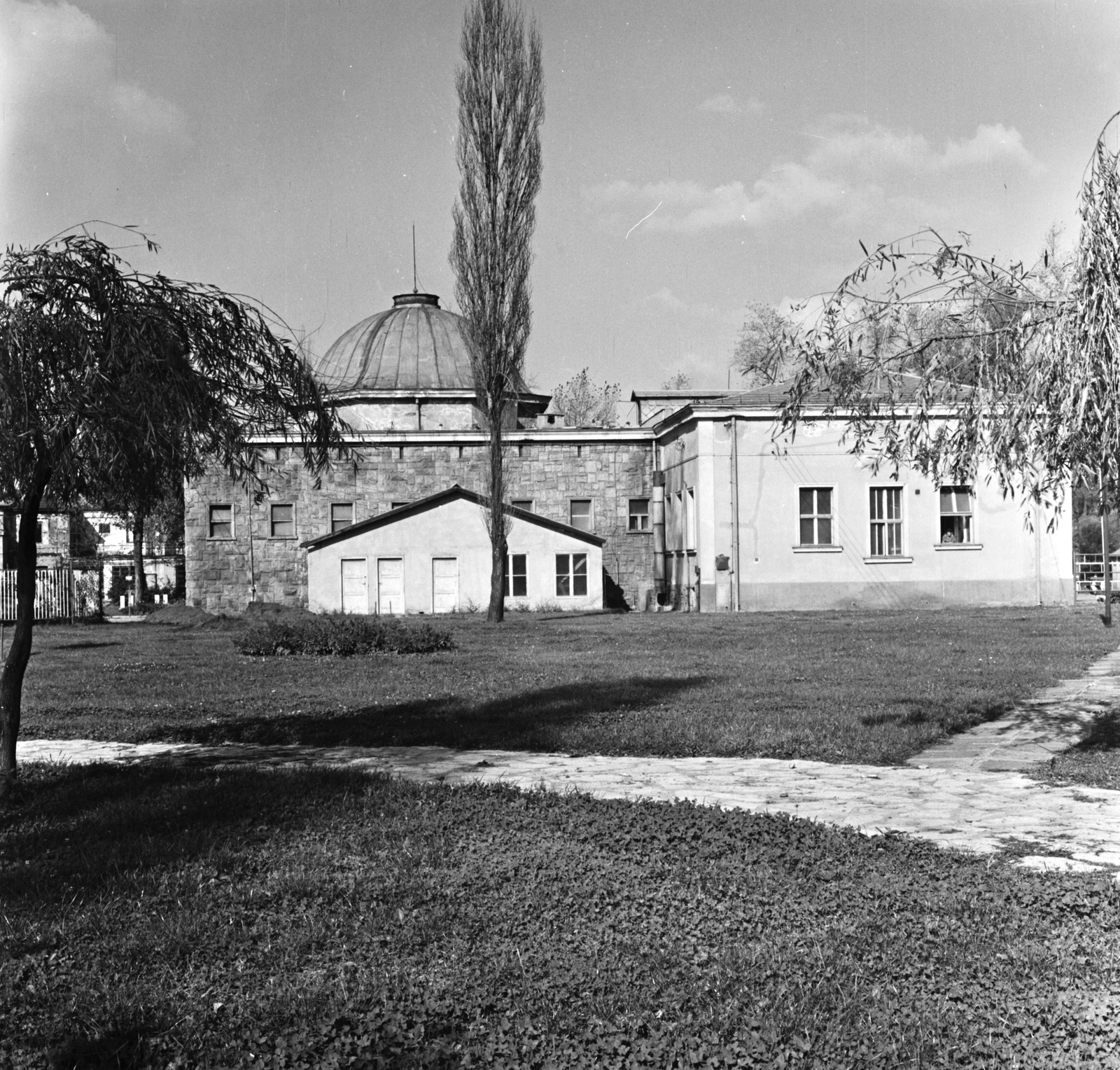 Hungary, Budapest XX., Vízisport utca 2., Pesterzsébeti jódos-sós gyógyfürdő., 1963, FŐMTERV, Budapest, Fortepan #251995