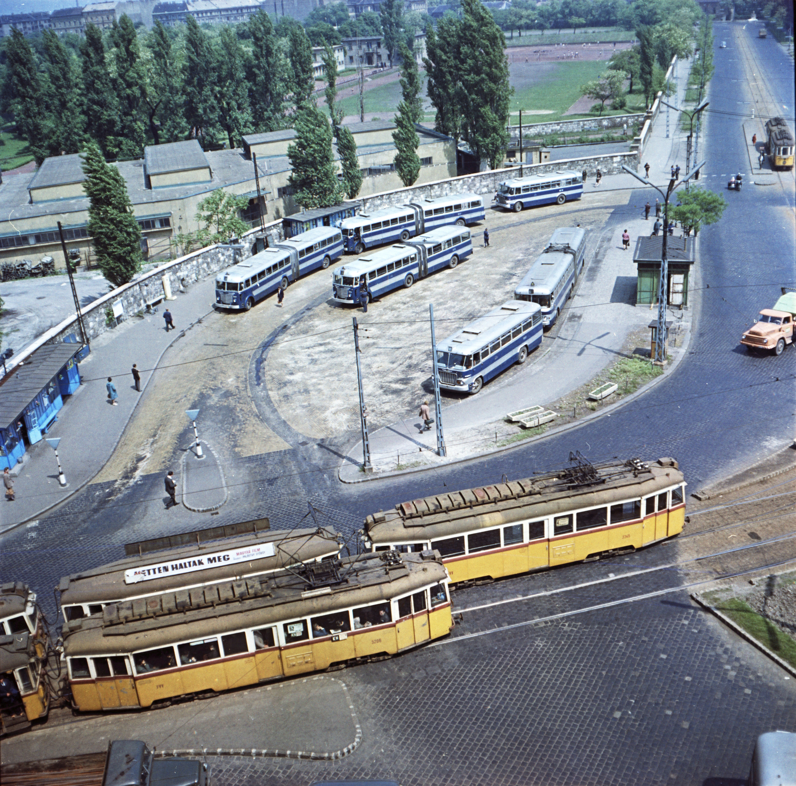 Hungary, Budapest VIII., Nagyvárad tér, jobbra az Orczy (Mező Imre) út, háttérben az Orczy kert (Asztalos János Ifjúsági Park),, 1966, FŐMTERV, Budapest, Fortepan #252211