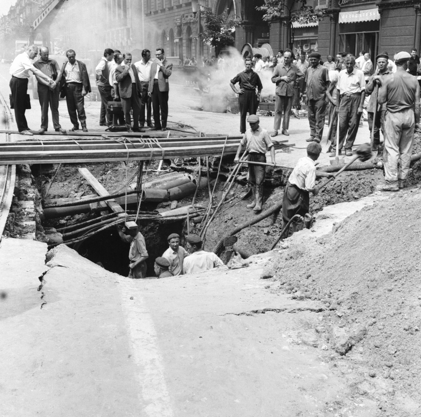 Magyarország, Budapest VII., Erzsébet (Lenin) körút a Wesselényi utca saroknál., 1966, FŐMTERV, Domonkos Endre, Budapest, Fortepan #252258