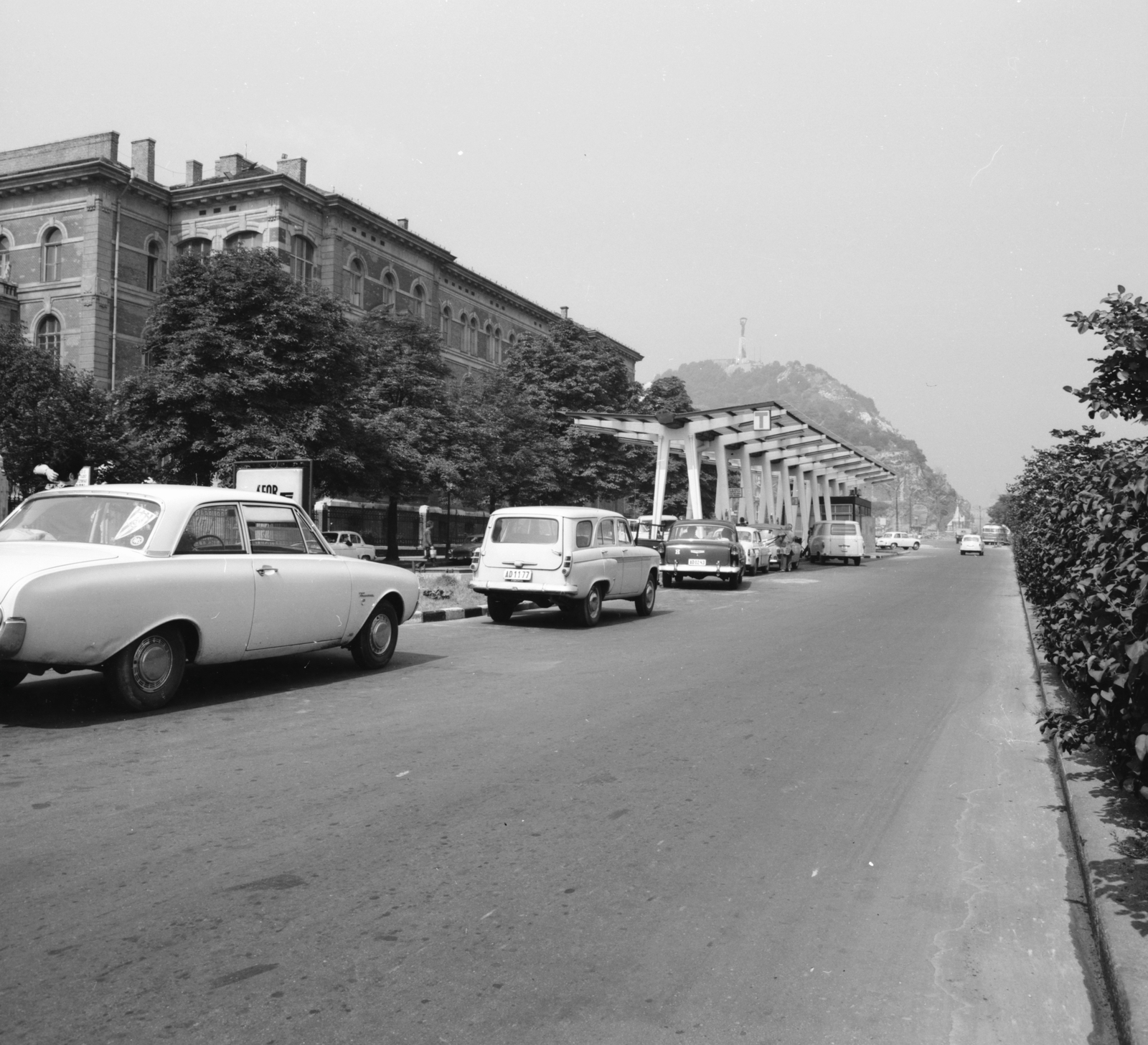 Hungary, Budapest XI., Műegyetem rakpart, benzinkút., 1966, FŐMTERV, Budapest, Fortepan #252275