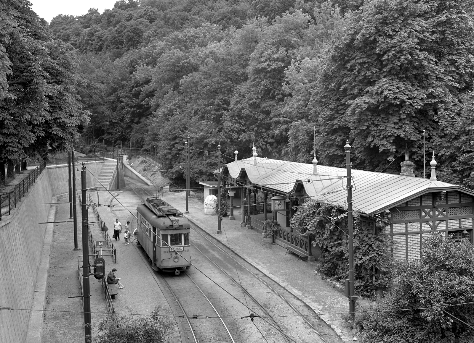 Hungary, Budapest XII., Zugliget, villamos-végállomás., 1969, FŐMTERV, Budapest, Fortepan #252545