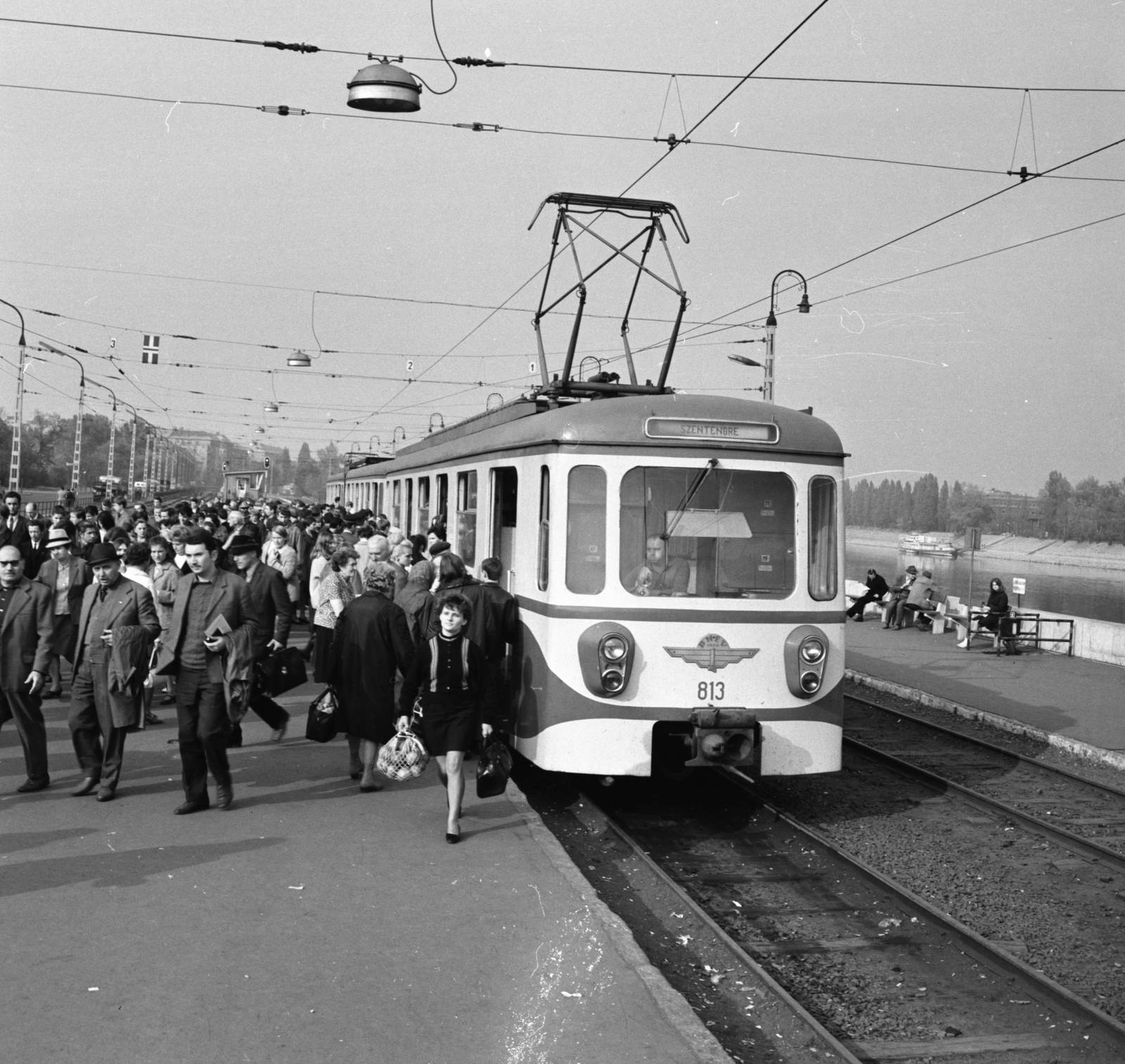 Hungary, Budapest II., Árpád fejedelem útja, a szentendrei HÉV végállomása a Margit híd budai hídfőjénél., 1969, FŐMTERV, Budapest, Fortepan #252648
