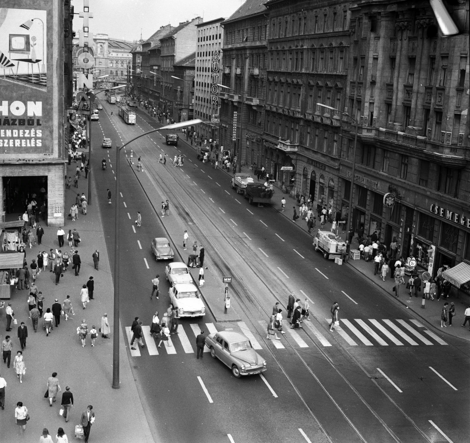 Hungary, Budapest VII.,Budapest VIII., Rákóczi út a Szövetség utcától a Baross tér és a Keleti pályaudvar felé nézve., 1969, FŐMTERV, Budapest, Fortepan #252689