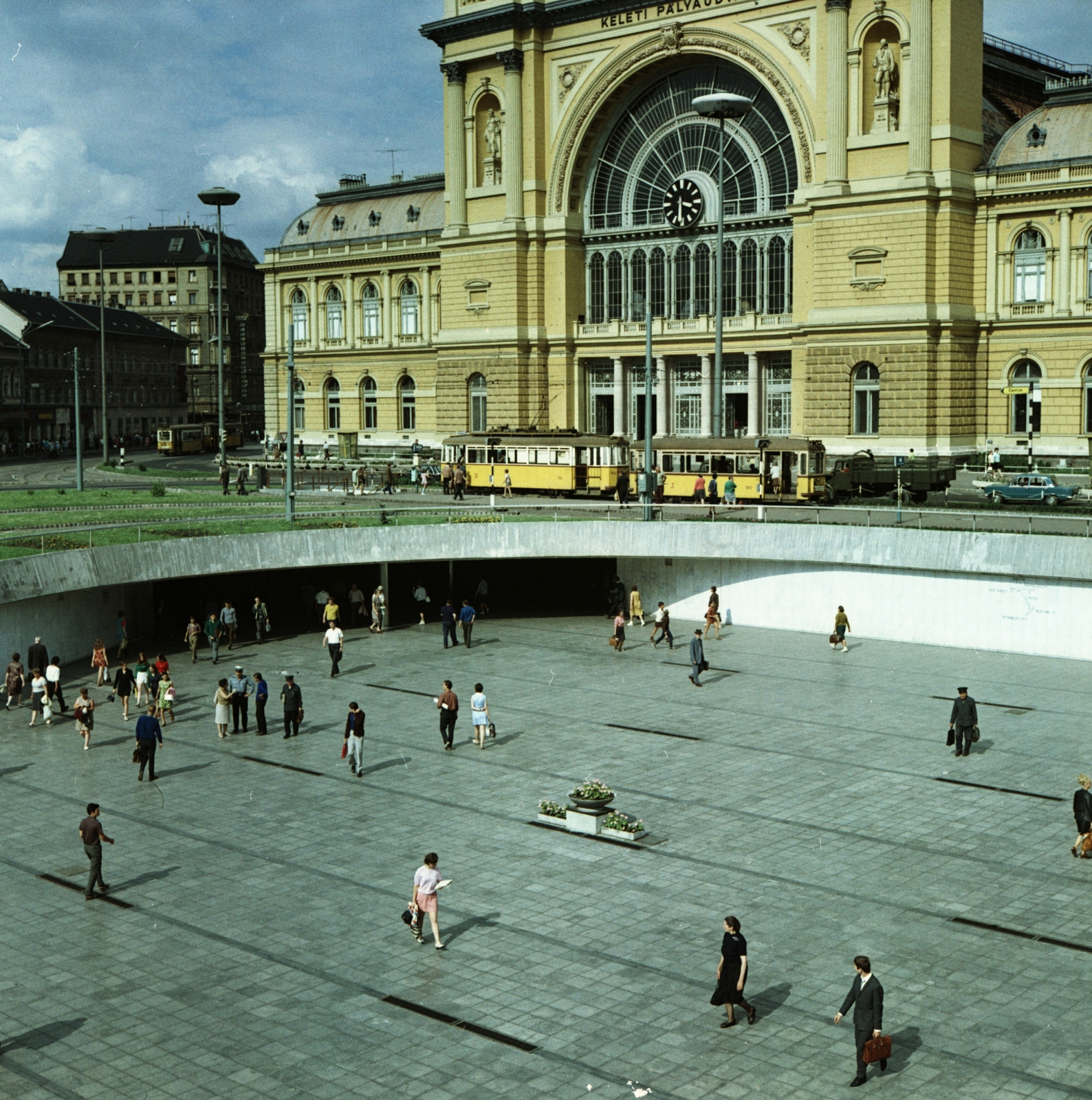 Hungary, Budapest VII.,Budapest VIII., Baross tér, aluljáró a Keleti pályaudvar előtt., 1970, FŐMTERV, Budapest, Fortepan #252760