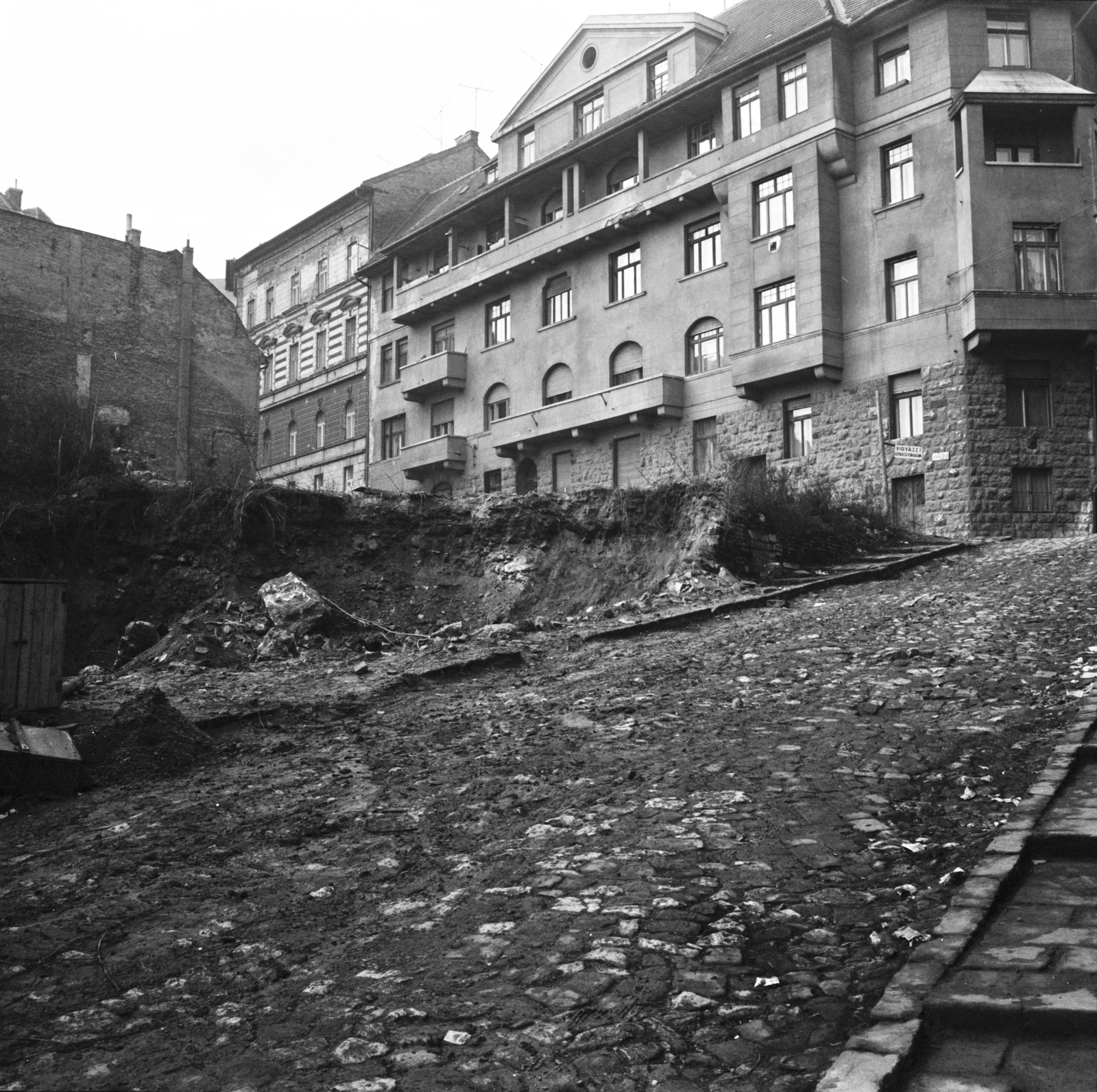 Hungary, Budapest I., Ponty utca, szemben a Szalag utca 6. számú ház., 1971, FŐMTERV, Budapest, Fortepan #252887
