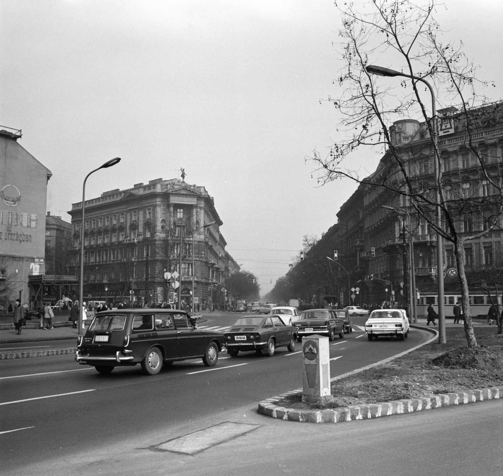 Magyarország, Budapest V.,Budapest VI., József Attila utca - Bajcsy-Zsilinszky út Andrássy út (Népköztársaság útja) kereszteződése., 1971, FŐMTERV, Domonkos Endre, Budapest, Fortepan #252893