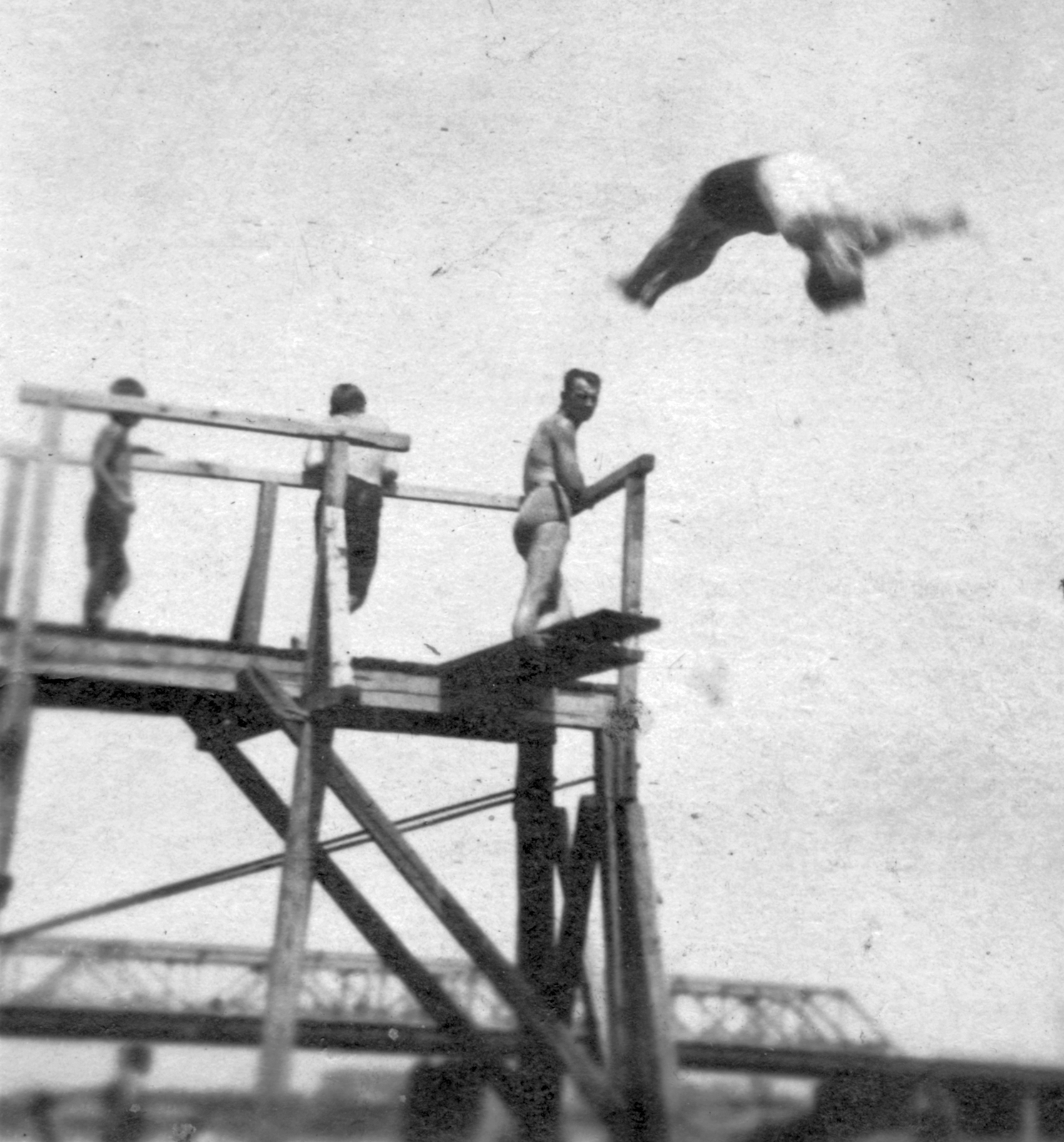 Hungary, Budapest XX.,Budapest XXI., Ráckevei (Soroksári)-Duna, háttérben a Gubacsi híd., 1923, Fortepan, pier, diving-board, Fortepan #25300