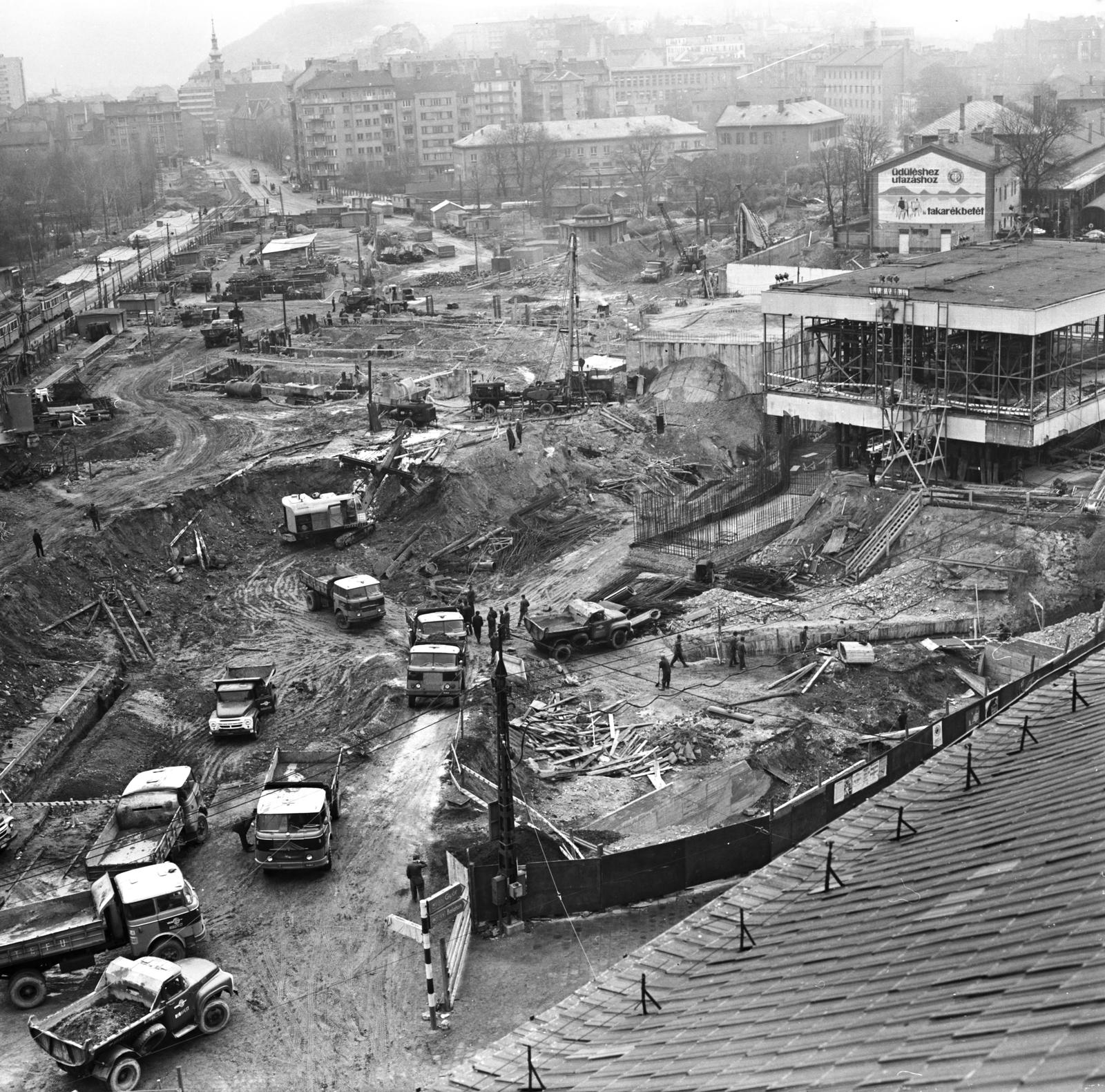 Hungary, Budapest I., rálátás az átépítés alatt álló Déli pályaudvarra az Alkotás utca 1-es számú házról., 1971, FŐMTERV, Budapest, Fortepan #253102