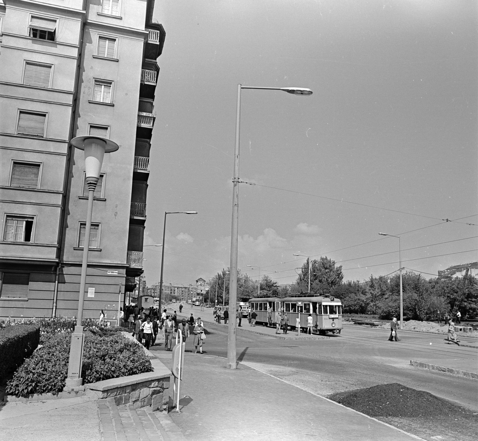 Magyarország, Budapest I., Krisztina körút, balra a Kuny Domokos utca, jobbra a Vérmező., 1972, FŐMTERV, Domonkos Endre, Budapest, Fortepan #253223