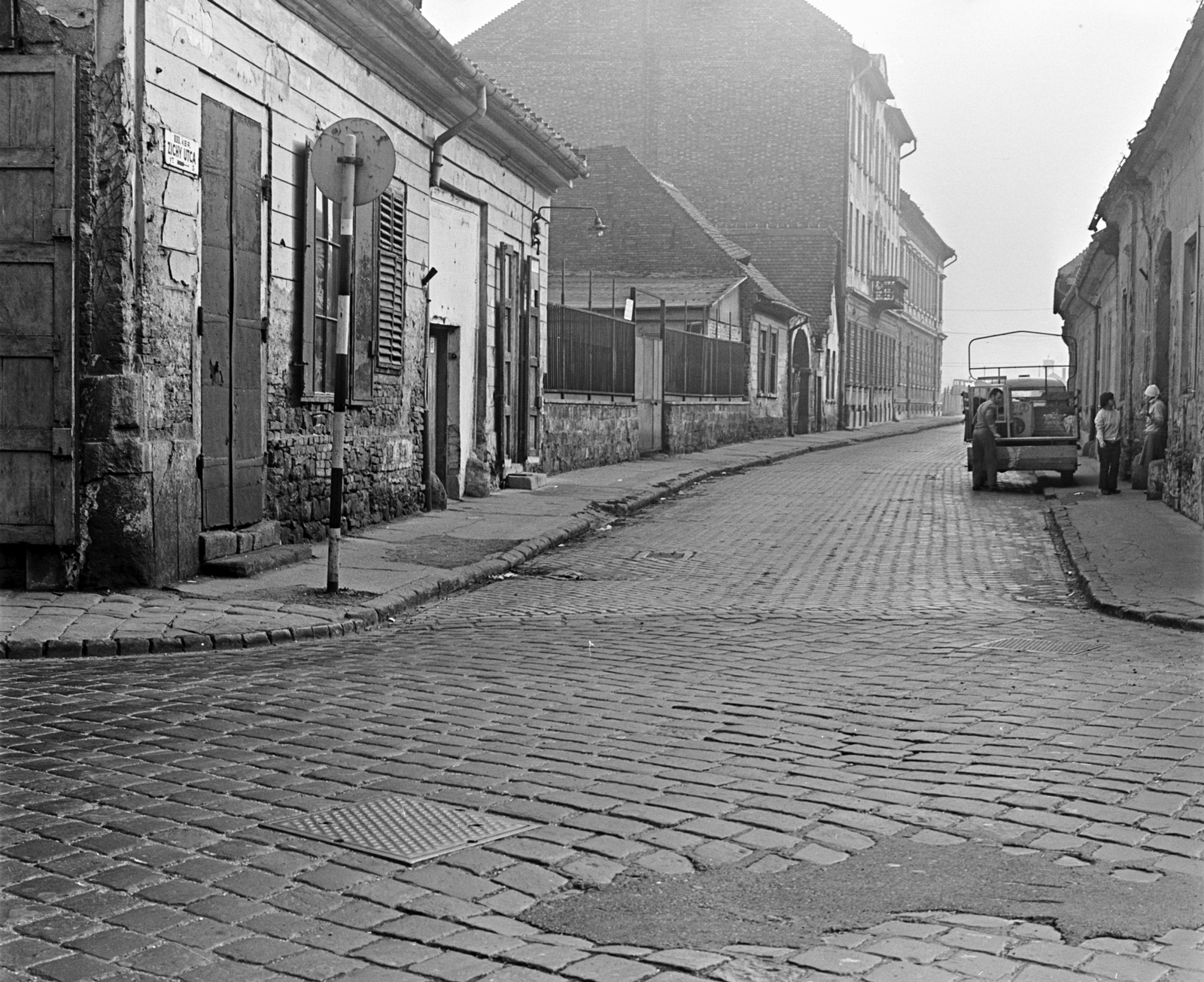 Magyarország, Óbuda, Budapest III., Zichy utca a Mókus utcától a Lajos utca felé nézve., 1972, FŐMTERV, Domonkos Endre, Budapest, Fortepan #253256