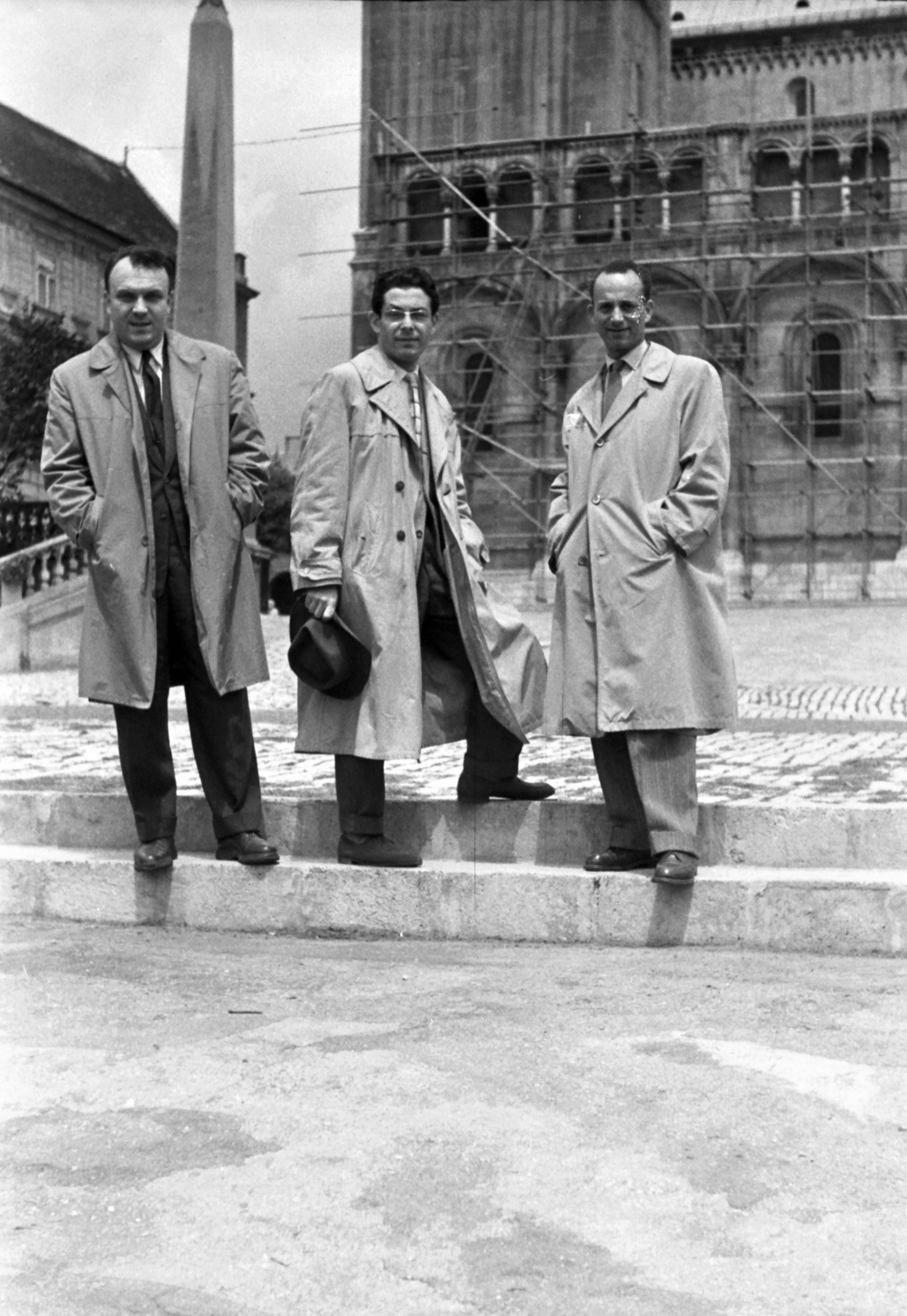 Hungary, Pécs, Szent István tér a Szent Péter- és Szent Pál-székesegyház előtt., 1962, Szánthó Zoltán, basilica, Catholic Church, romanesque revival architect, Cathedral, hands in pockets, Fortepan #25334