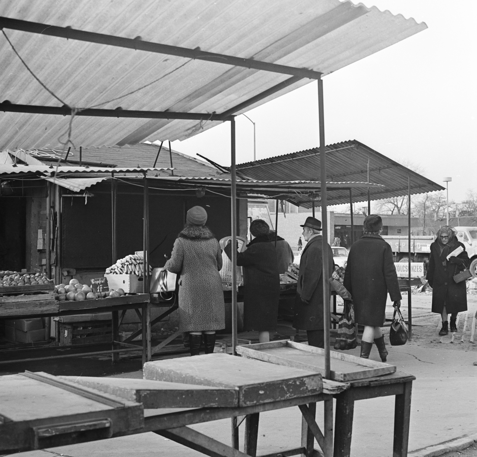 Magyarország, Budapest VIII., piac a Kerepesi út - Hungária körút kereszteződésnél., 1973, FŐMTERV, Domonkos Endre, Budapest, Fortepan #253451