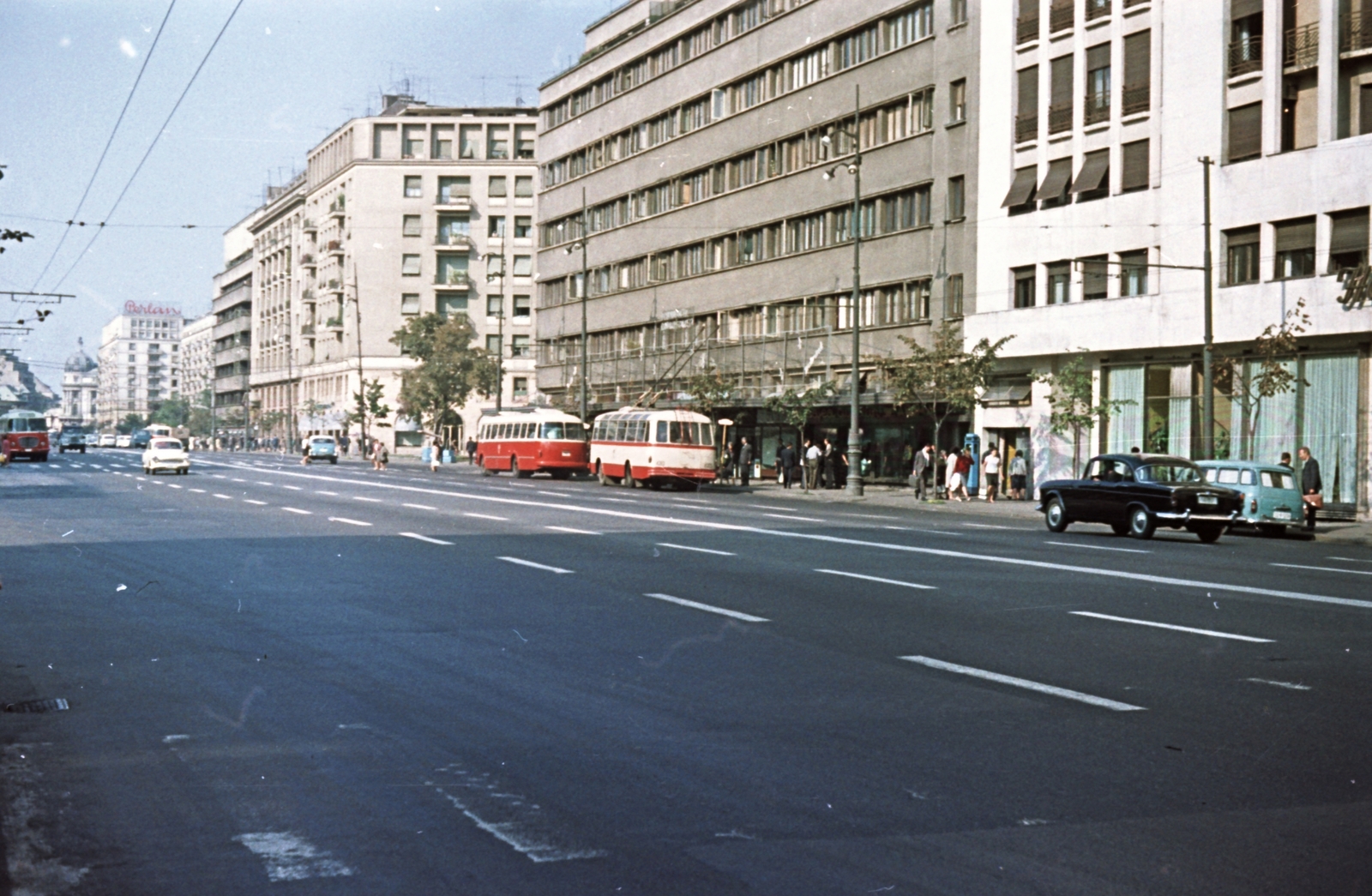 Romania, Bucharest, Bulevardul General Gheorghe Magheru., 1966, Szánthó Zoltán, colorful, traffic, bus, street view, trolley bus, lamp post, automobile, Fortepan #25350