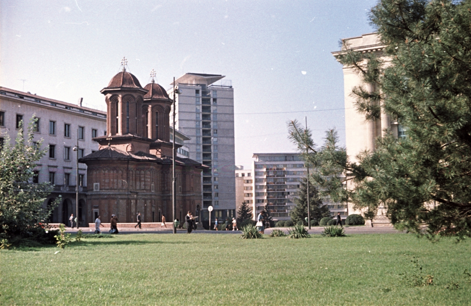 Romania, Bucharest, Kretzulescu-templom (Biserica Kretzulescu)., 1966, Szánthó Zoltán, church, colorful, Fortepan #25353