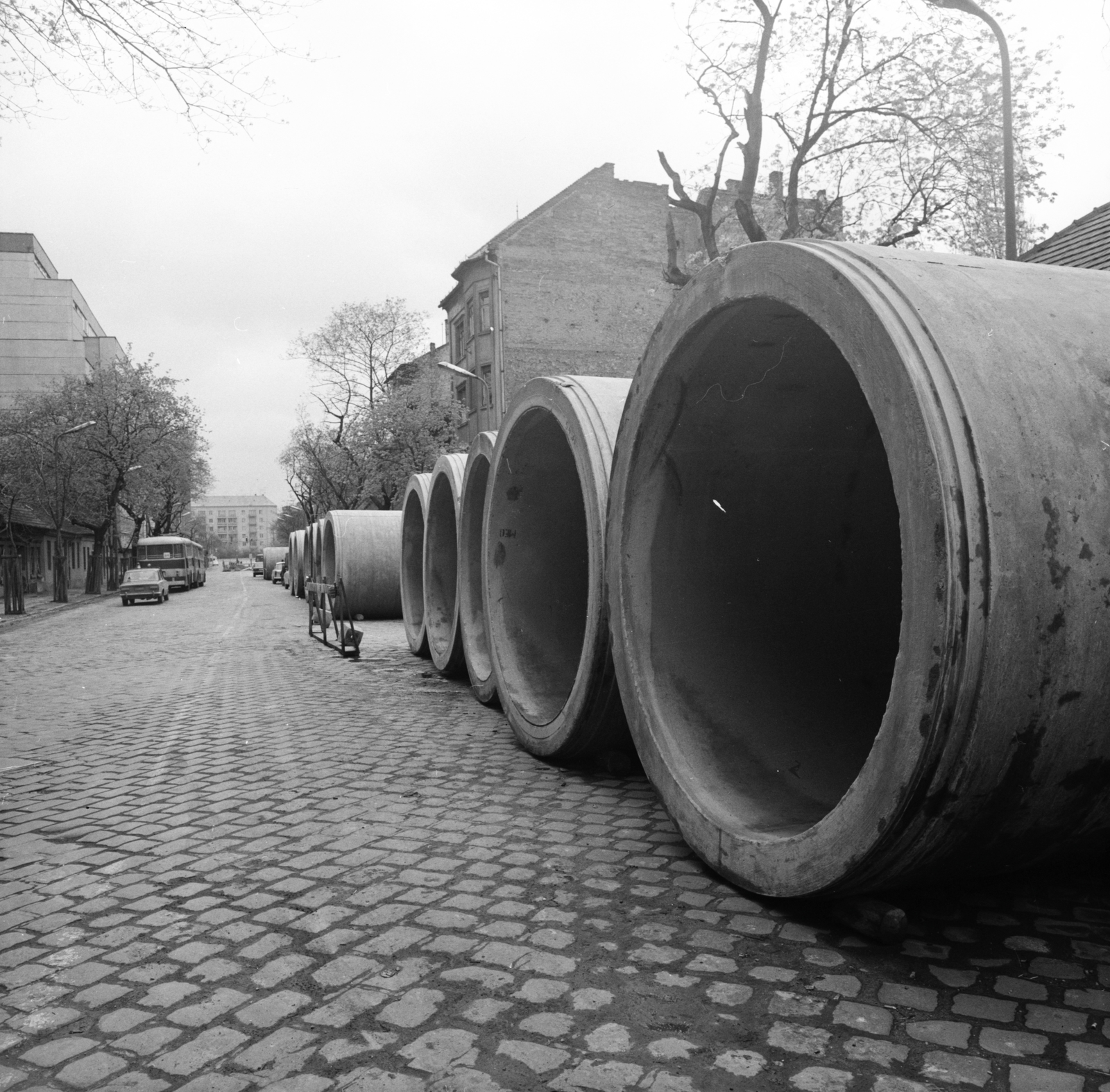 Magyarország, Budapest II., Lajos utca, csatornaépítés, a felvétel a Sajka utca - Zsigmond térnél közötti szakaszról készült., 1978, FŐMTERV, Domonkos Endre, Budapest, Fortepan #253771