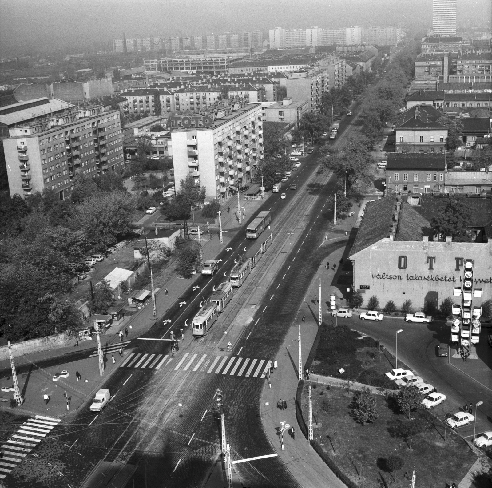 Hungary, Budapest XIII., rálátás a Vízművek székházából a Váci útra, a Dráva utca - Dózsa György út kereszteződésétől induló szakaszra., 1978, FŐMTERV, Budapest, Fortepan #253804