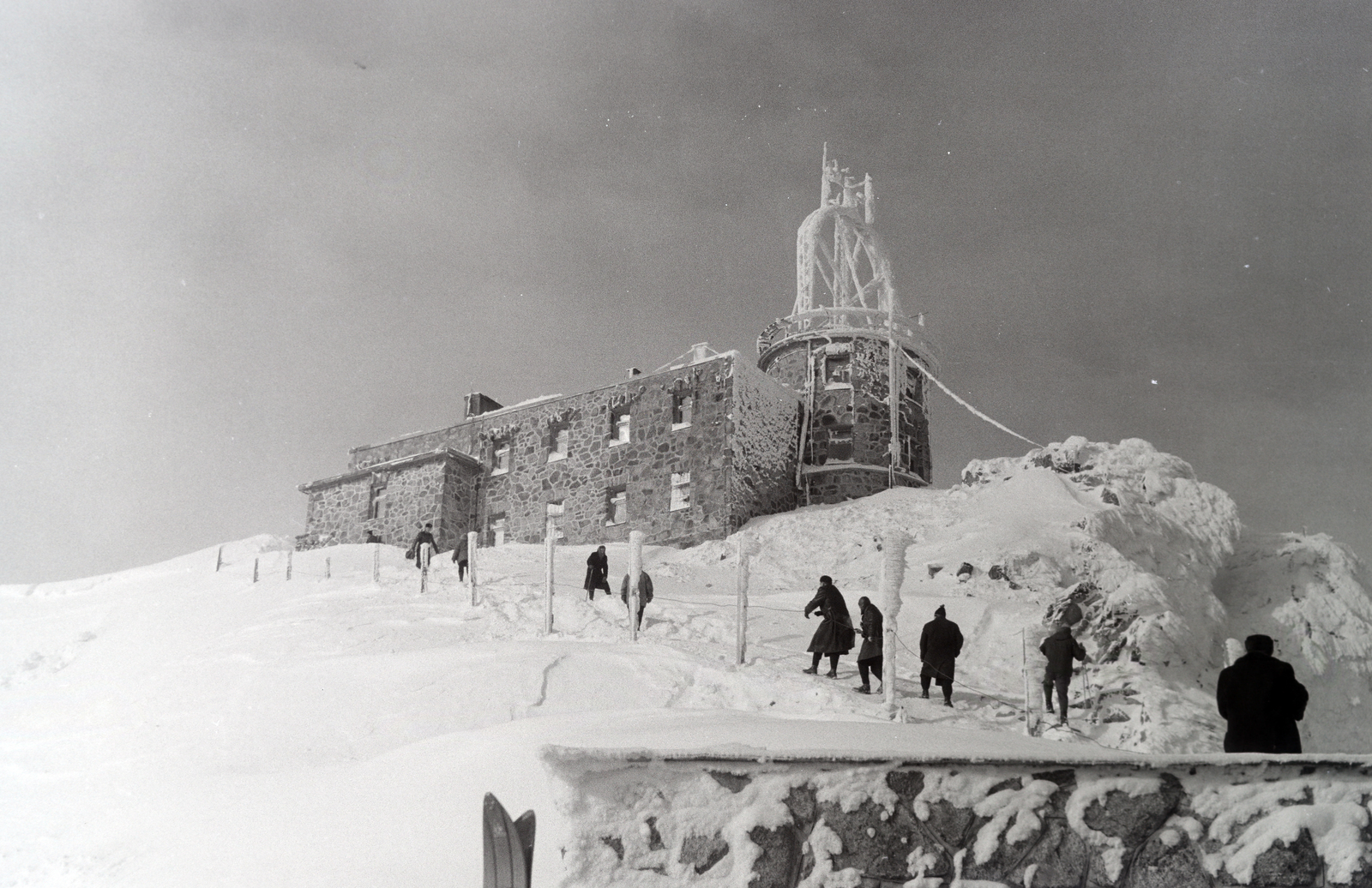 Poland,Tatry Wysokie, obszervatórium a Kasprowy csúcson., 1963, Ungváry Rudolf, Fortepan #254702