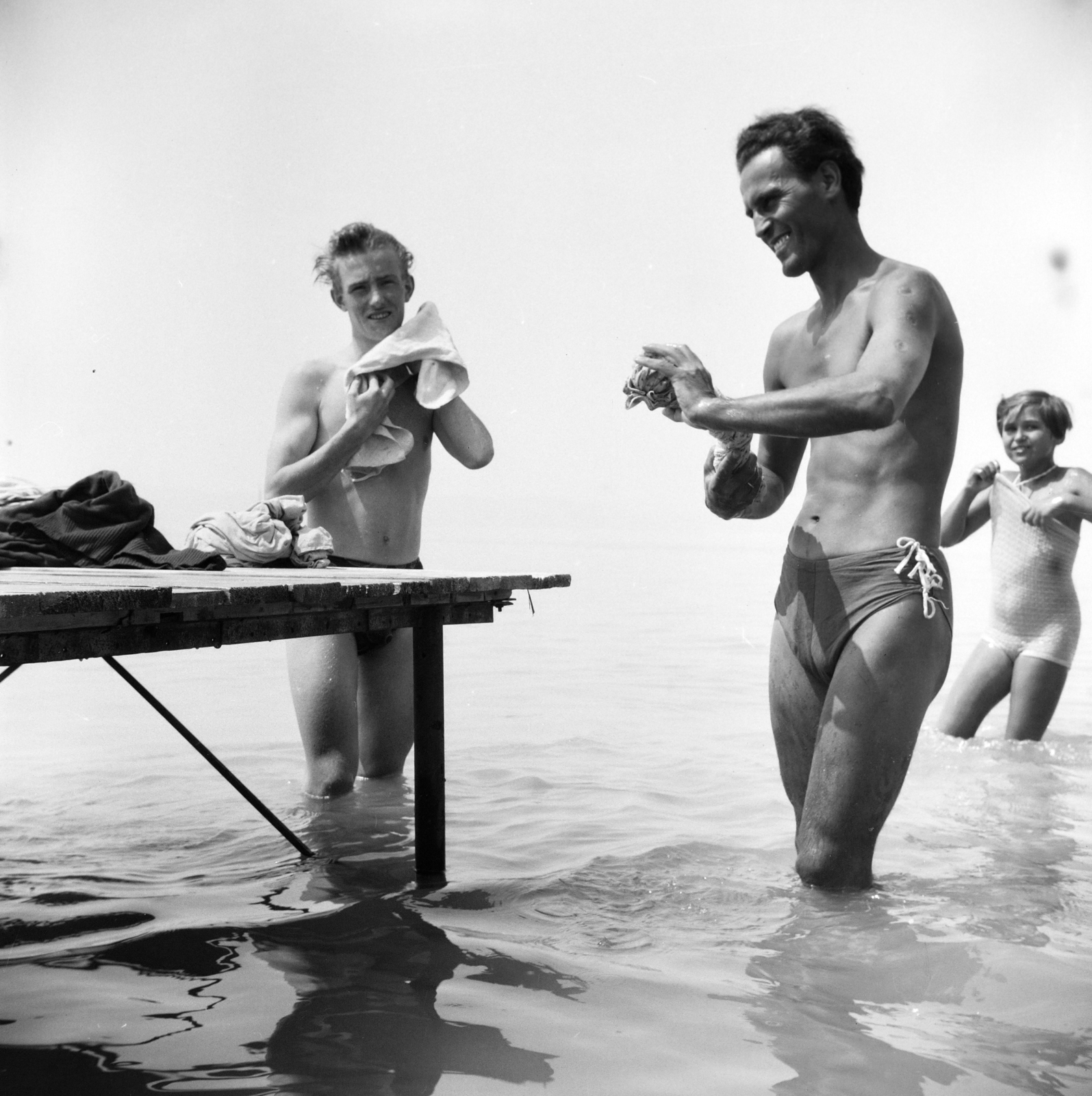 Hungary, Balatonszemes, 1958, Ungváry Rudolf, bathing suit, beach, bath, slip, pier, photo aspect ratio: square, Best of, Fortepan #254886