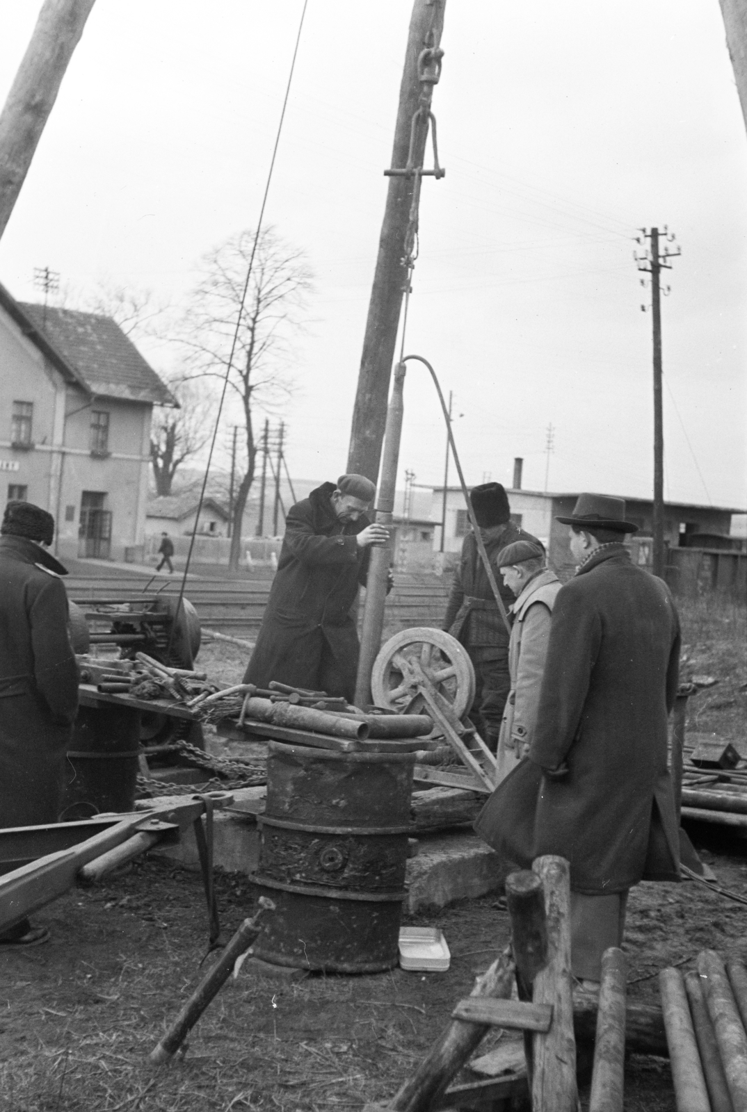 1962, Cziboly Józsefné, train station, hat, chain, Fortepan #255699