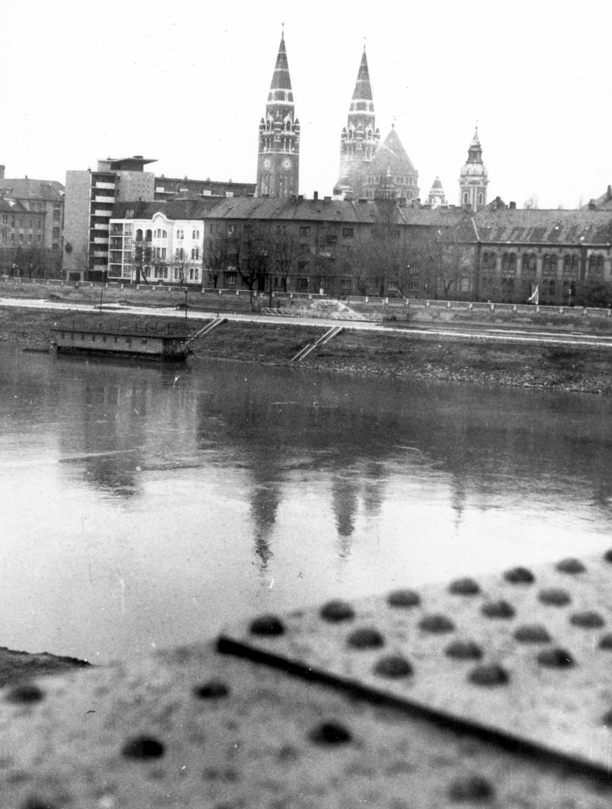 Magyarország, Szeged, a Belvárosi hídról nézve, háttérben a Somogyi utca torkolata., 1969, Kovács László Péter, Fortepan #25574