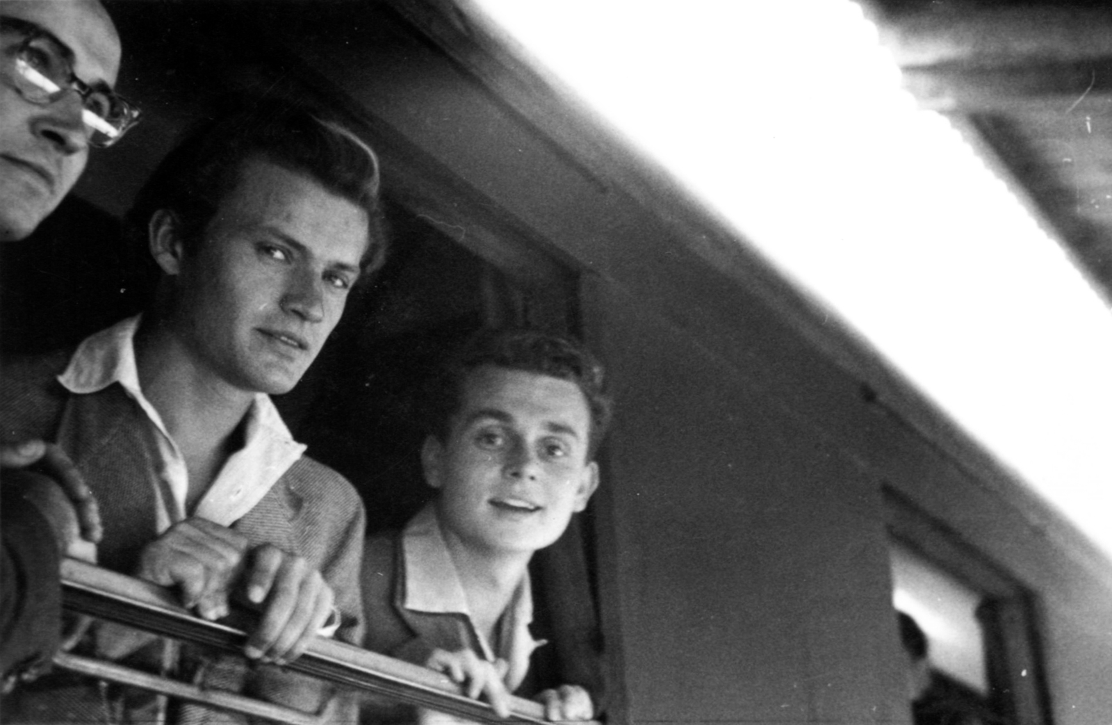 1957, Jezsuita Levéltár, coach, youth, leaning out of the window, slanted, Fortepan #255803
