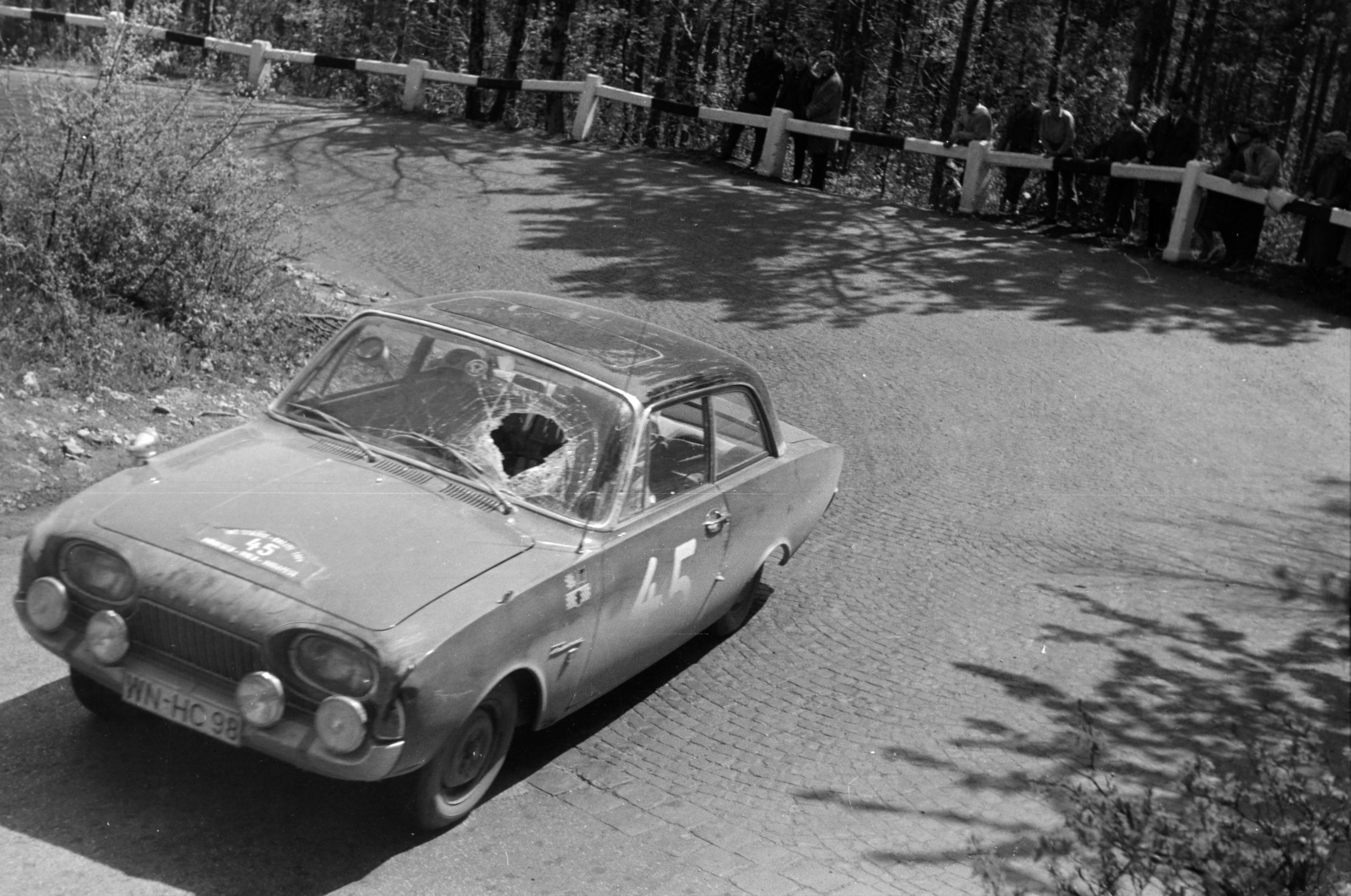 Hungary, Budapest III., Hármashatárhegyi út, a München-Wien-Budapest Rallye mezőnyének gyorsasági versenye május 2-án., 1964, Közösségi Szociális Szövetkezet, Budapest, Fortepan #256500