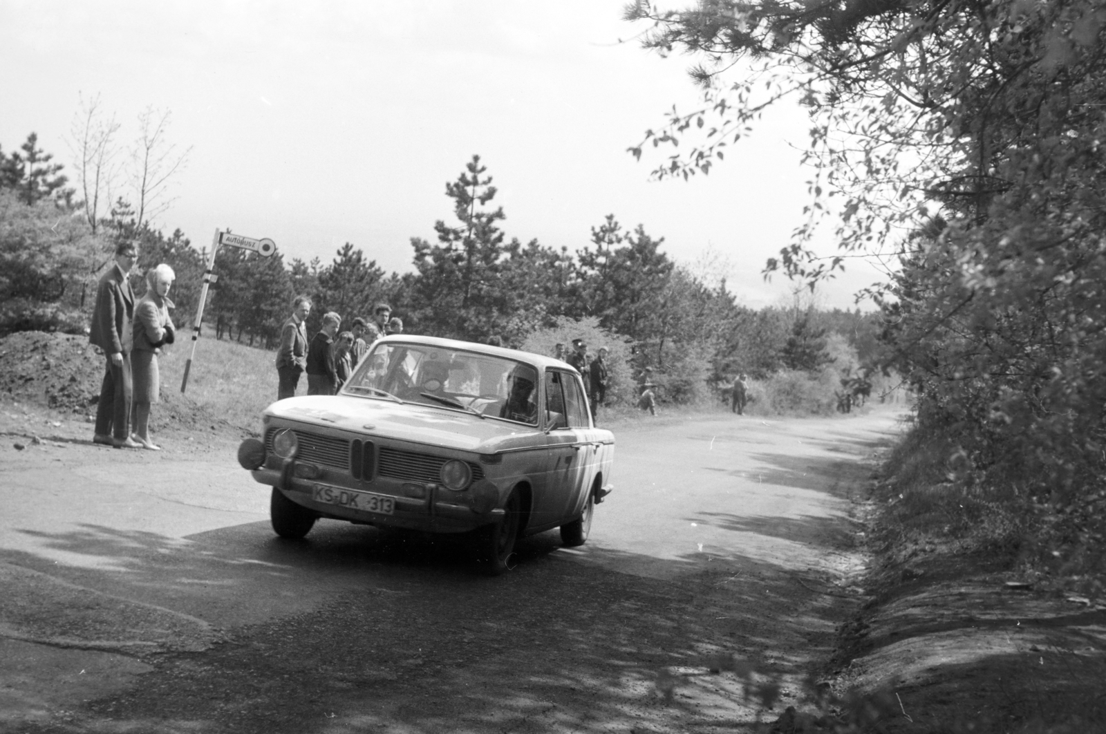 Hungary, Budapest III., Hármashatárhegyi út, a München-Wien-Budapest Rallye mezőnyének gyorsasági versenye május 2-án., 1964, Közösségi Szociális Szövetkezet, Budapest, Fortepan #256506