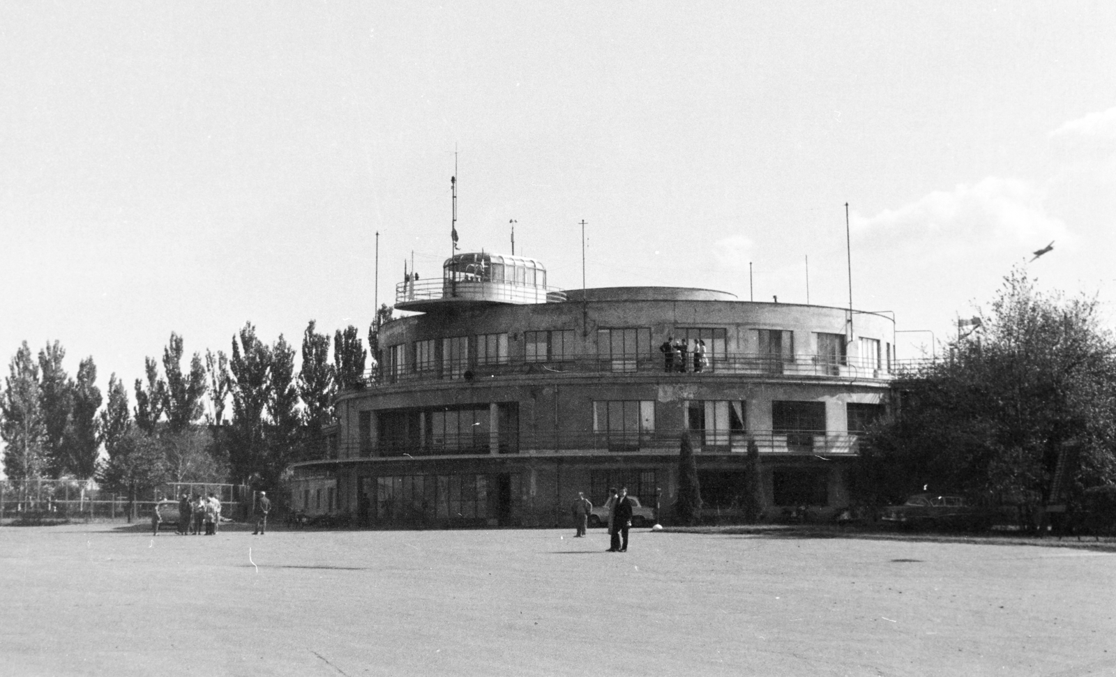 Magyarország, Budaörsi repülőtér, Budapest XI., forgalmi épület., 1964, Közösségi Szociális Szövetkezet, Budapest, repülőtér, Fortepan #256519