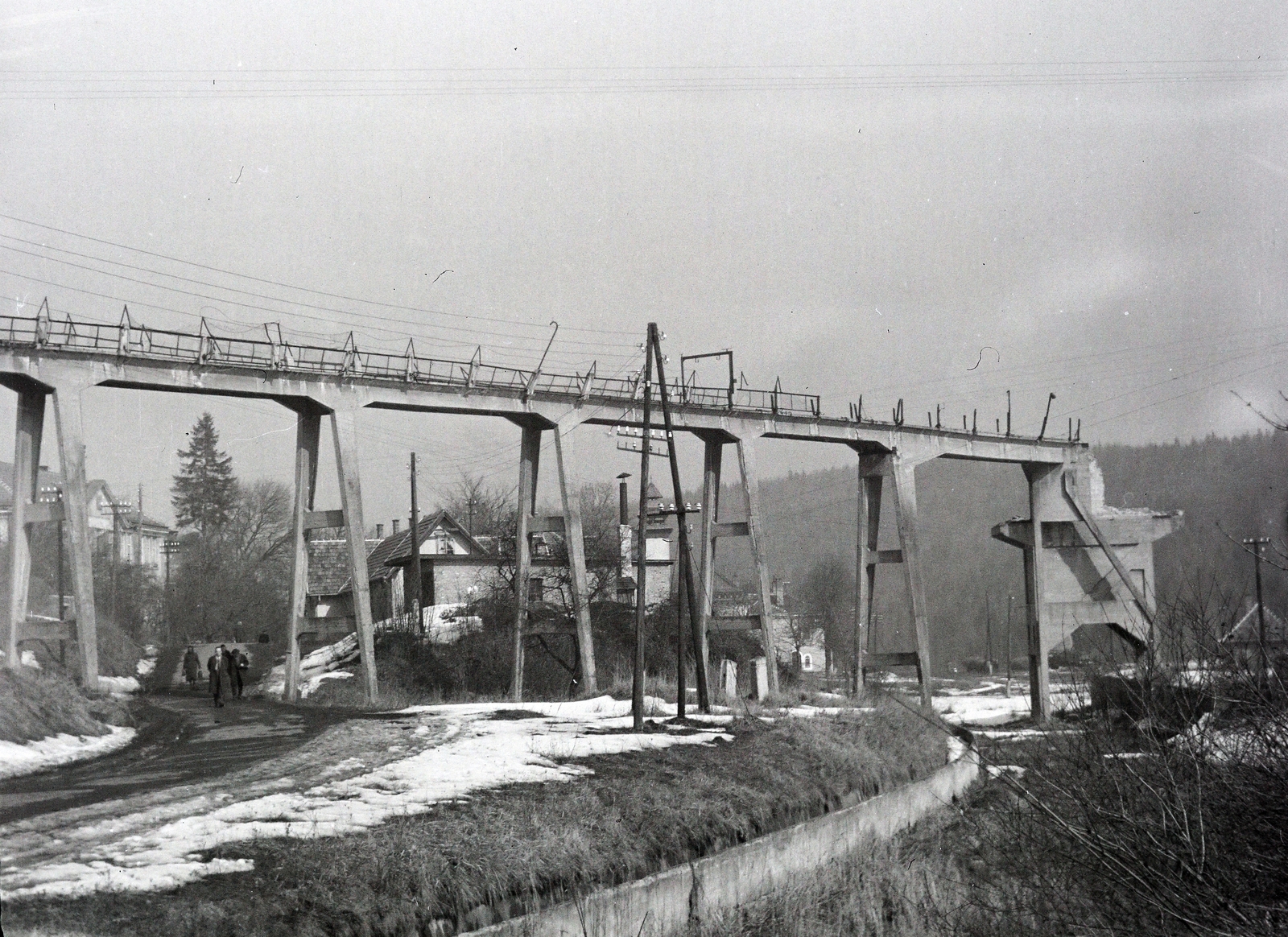 Hungary, Sopron, Brennbergbánya, az egykori szénosztályozó maradványai., 1965, Tildy Istvánné, Fortepan #256638