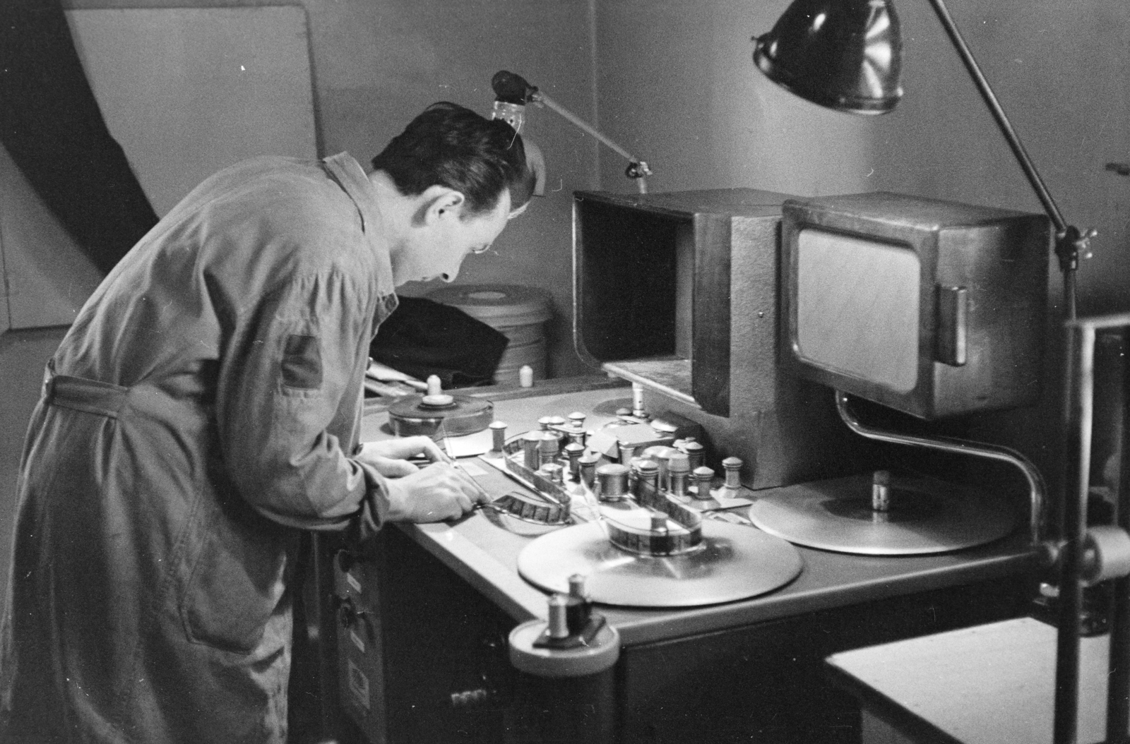 1965, Tóth Katalin, movie projector, Fortepan #256684