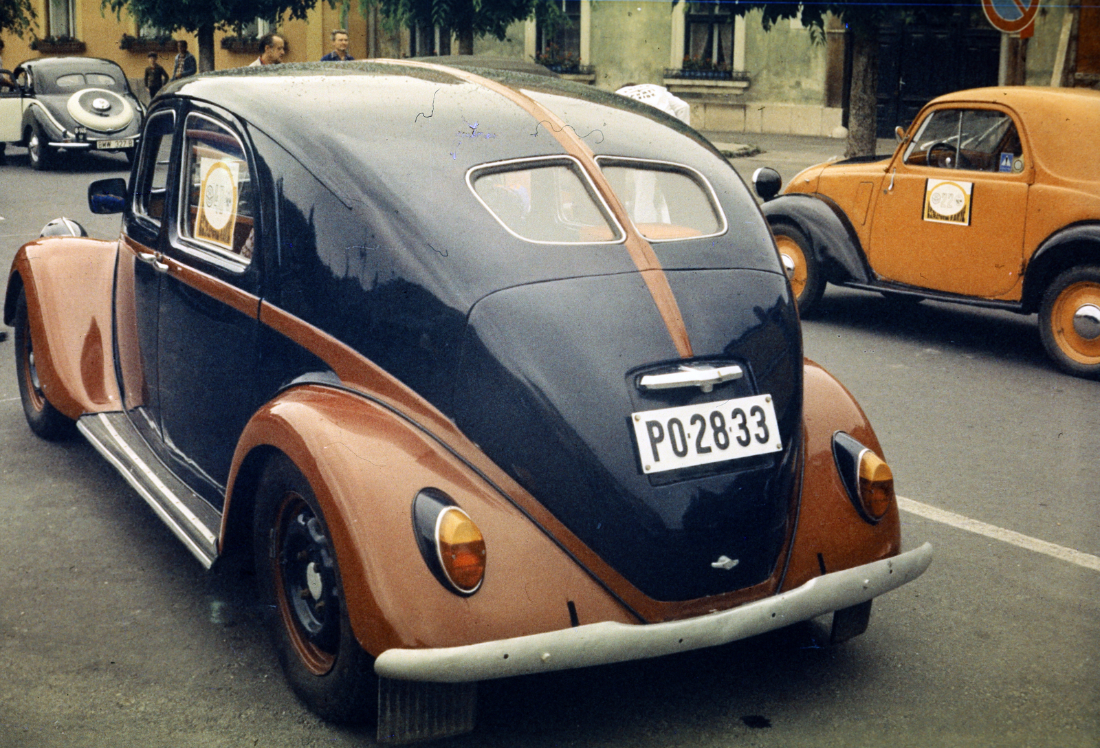 Magyarország, Esztergom, Széchenyi tér, a IV. Nemzetközi veteránautó találkozó és rallye résztvevői., 1978, Tóth Katalin, rendszám, Adler-márka, Fortepan #256711