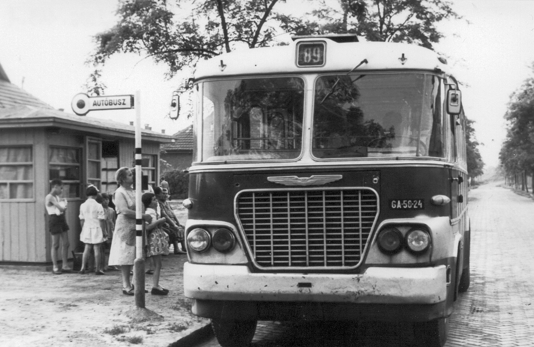 Hungary, Budapest IX., Aszódi út, a 89-es busz végállomása., 1965, Ferencvárosi Helytörténeti Gyűjtemény, bus, Hungarian brand, Ikarus-brand, Ikarus 620, number plate, Budapest, Fortepan #25672