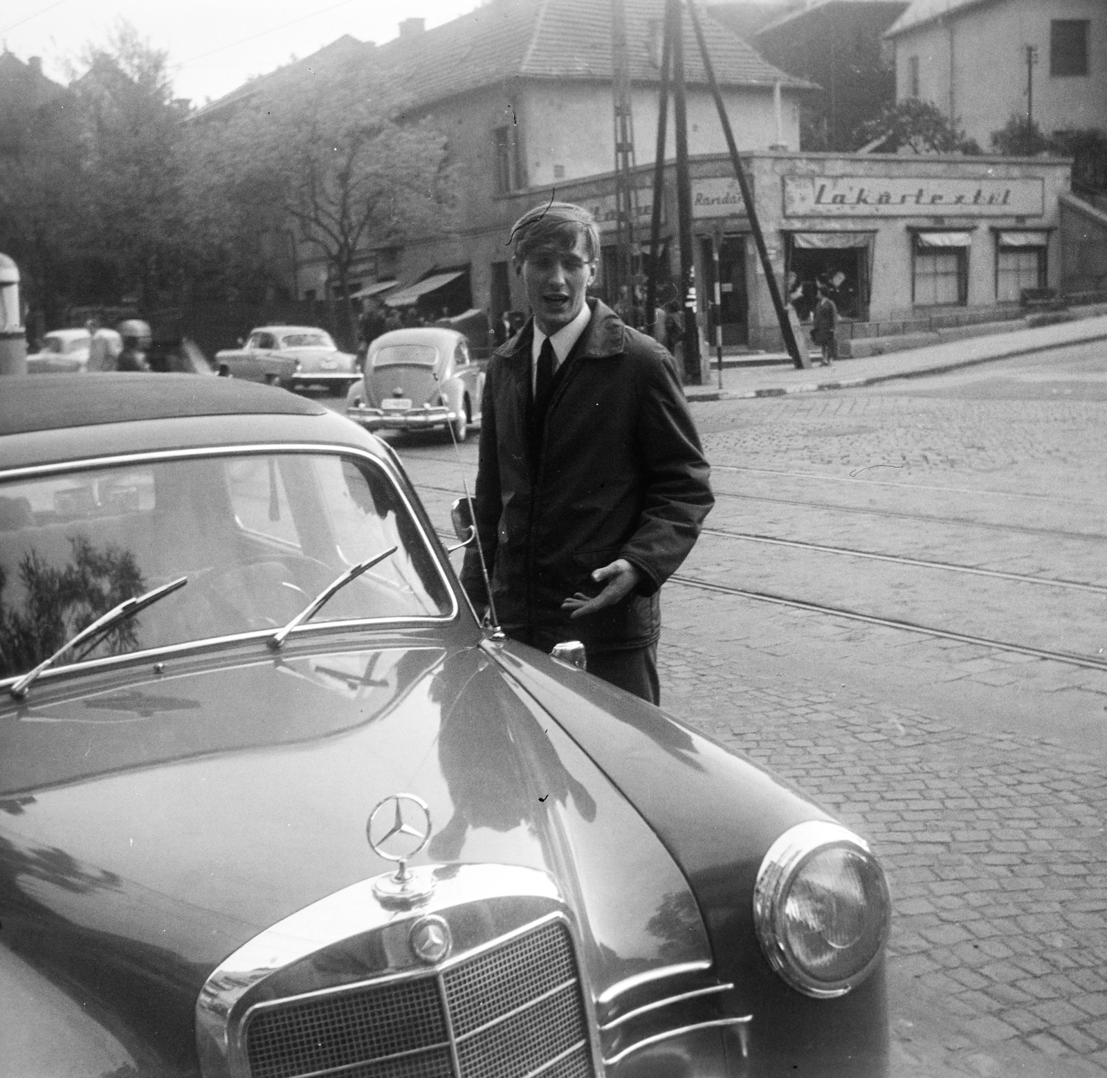 Magyarország, Budapest XII., Böszörményi út a Kiss János altábornagy utca kereszteződésnél., 1966, Ladinek Viktor, Budapest, mercedes w120, Fortepan #257376