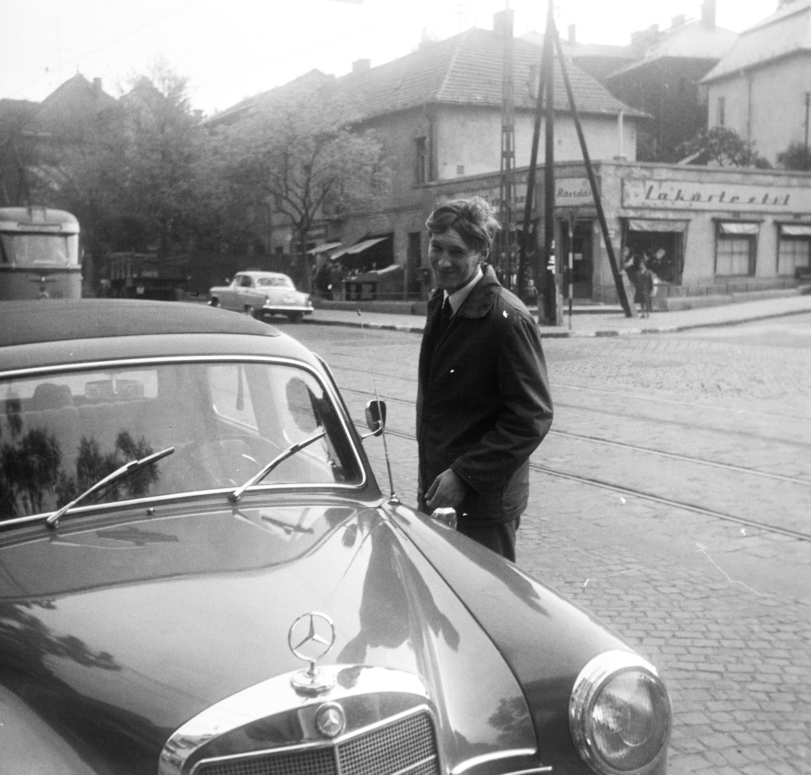 Hungary, Budapest XII., Böszörményi út a Kiss János altábornagy utca kereszteződésnél., 1966, Ladinek Viktor, Budapest, Mercedes W120, Fortepan #257377