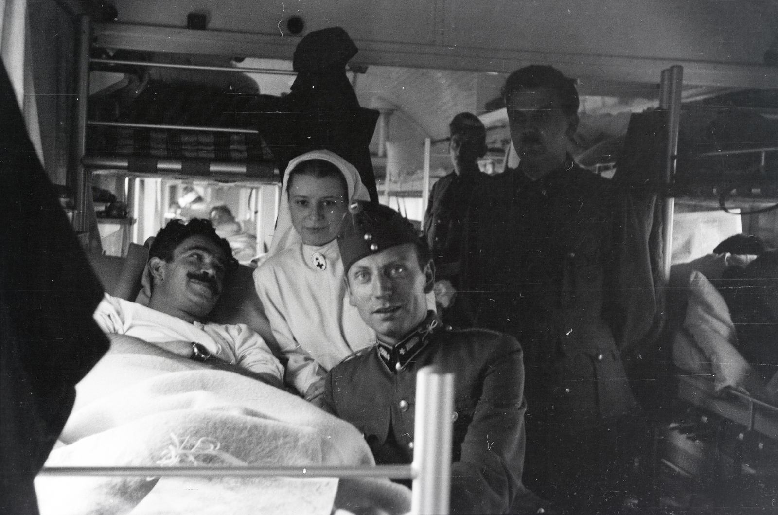 1942, Reményi József, hospital-train, Fortepan #257593