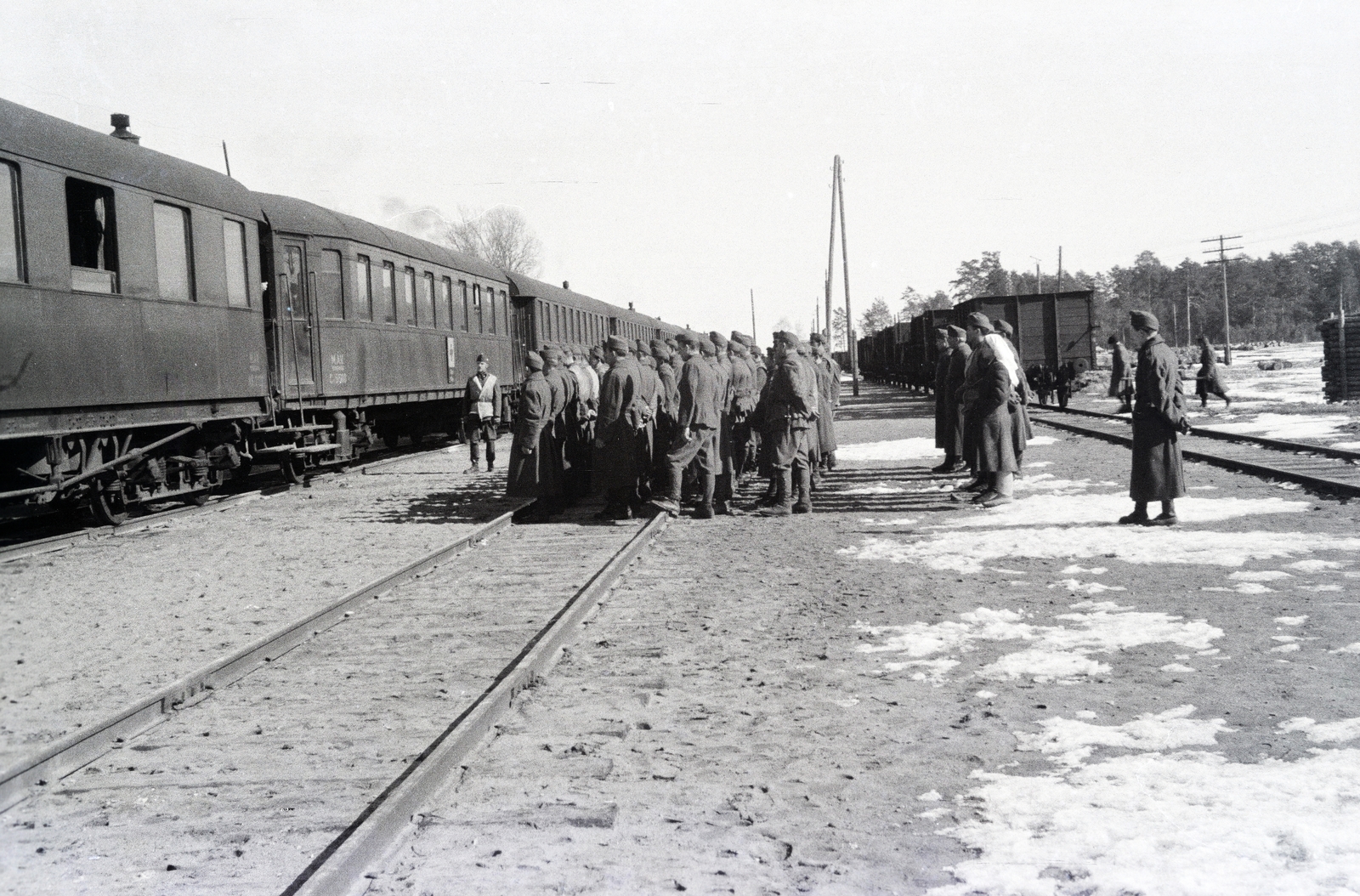 1943, Reményi József, sorakozó, Fortepan #257613